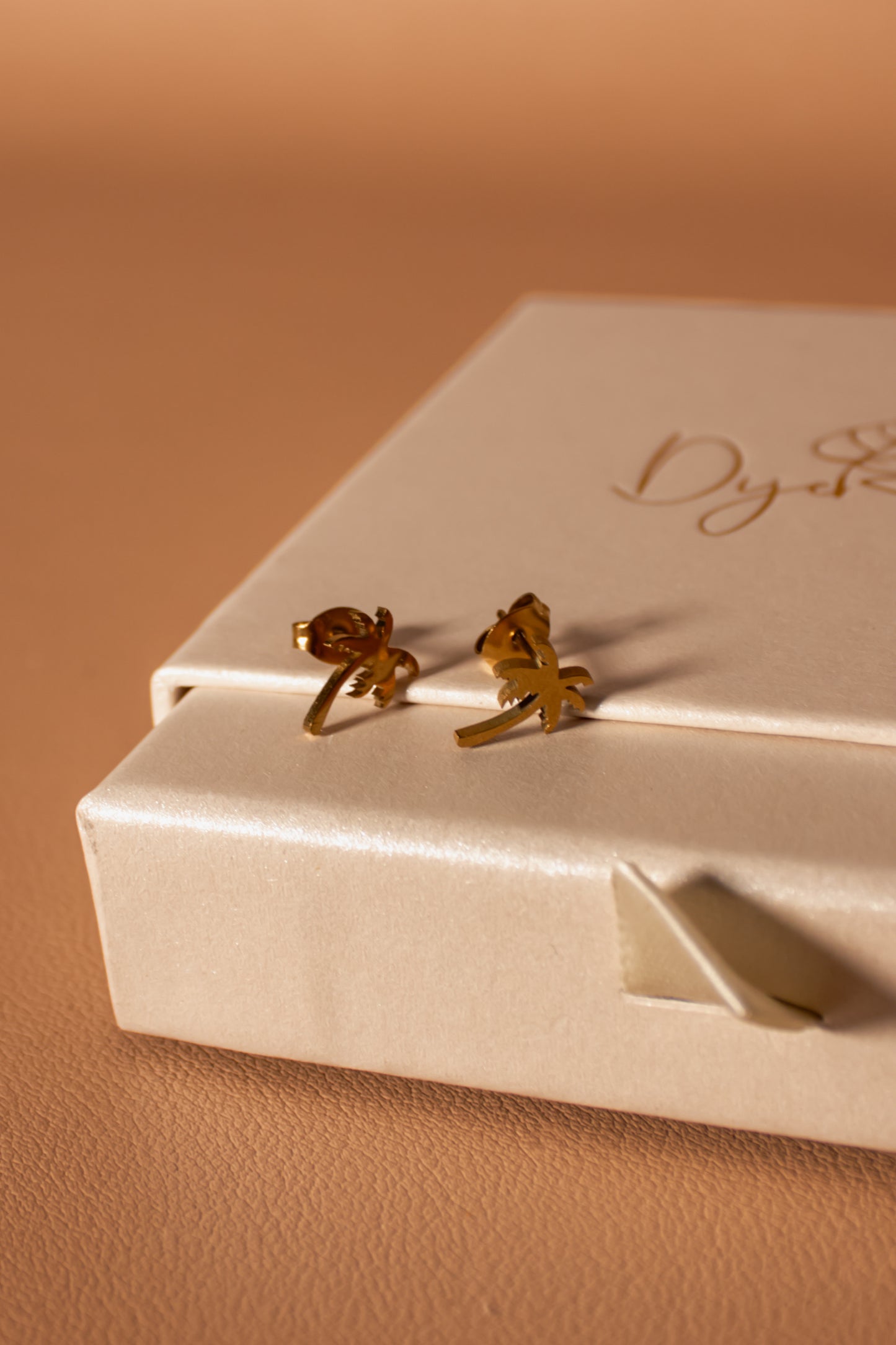 Palmera Studs earrings