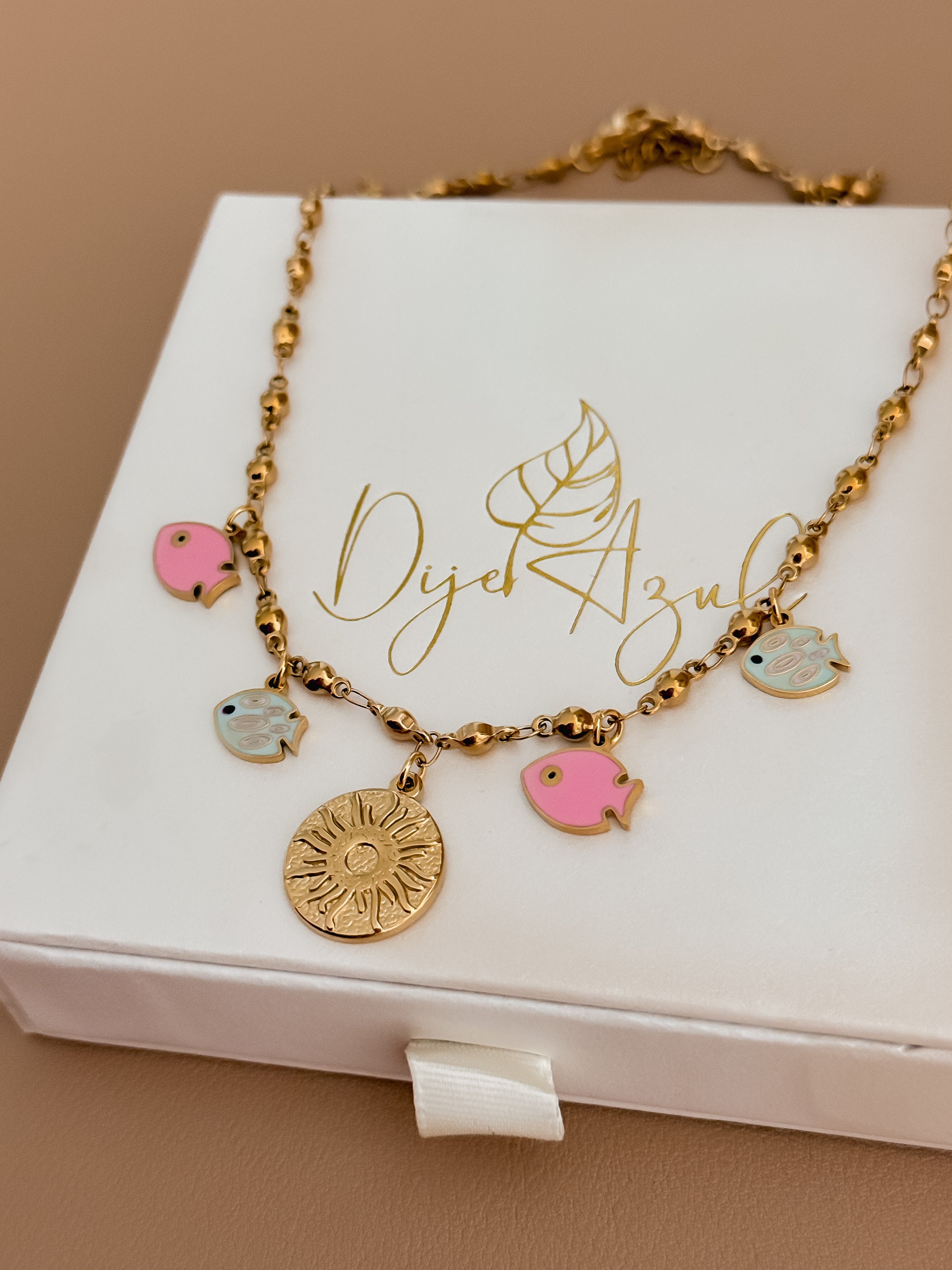 Orilla necklace