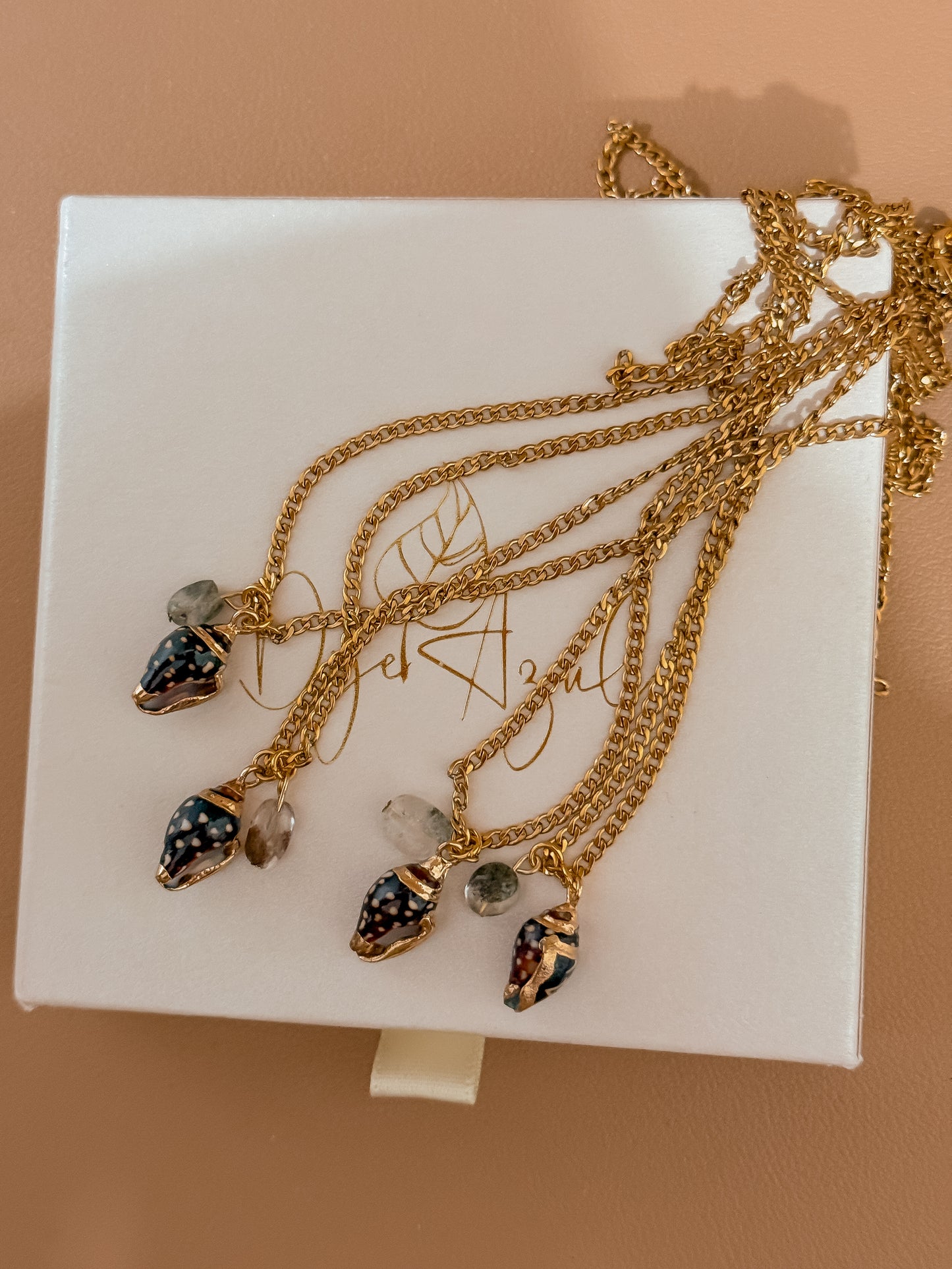 Sal y Arena necklace