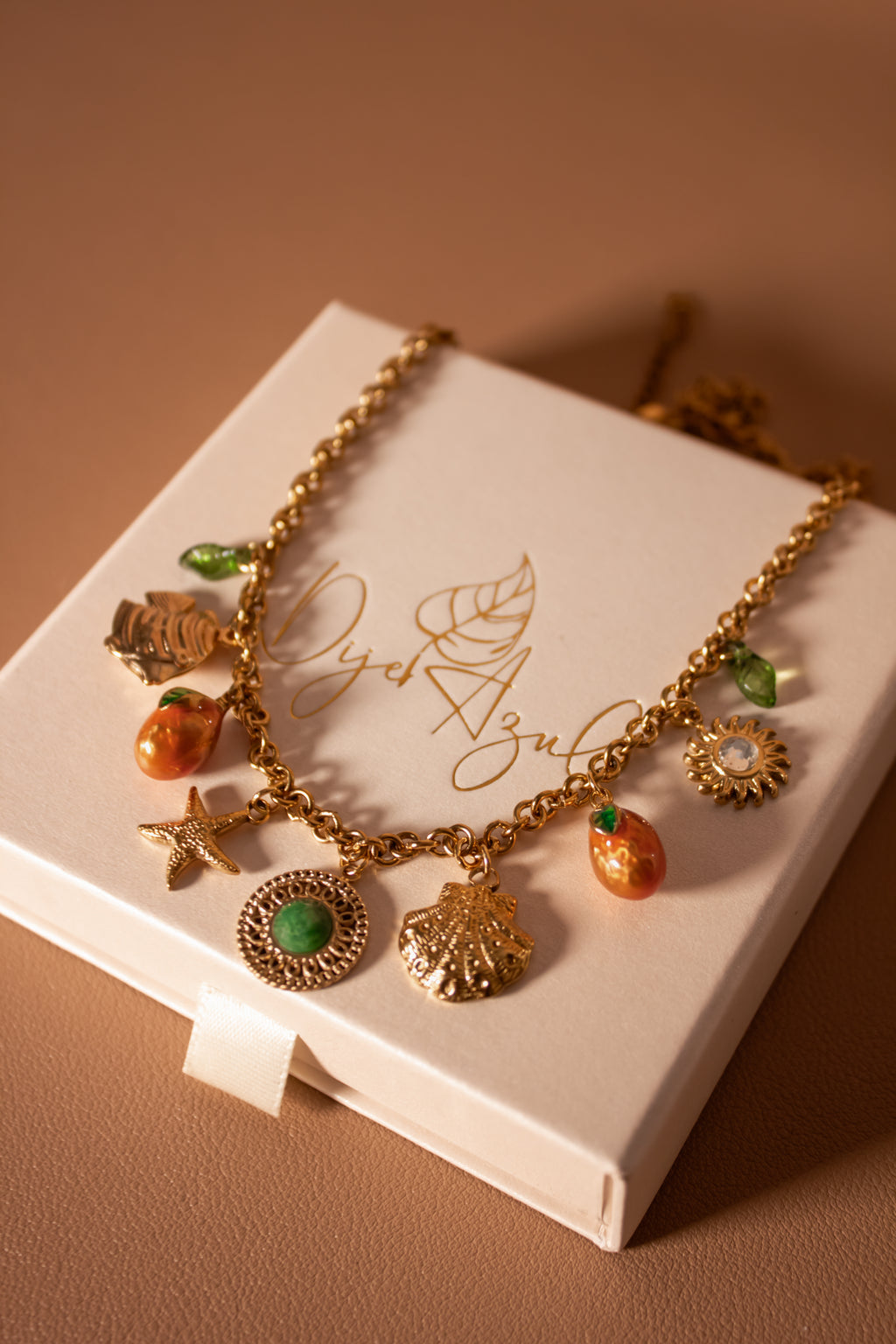 Cultura Tropical necklace