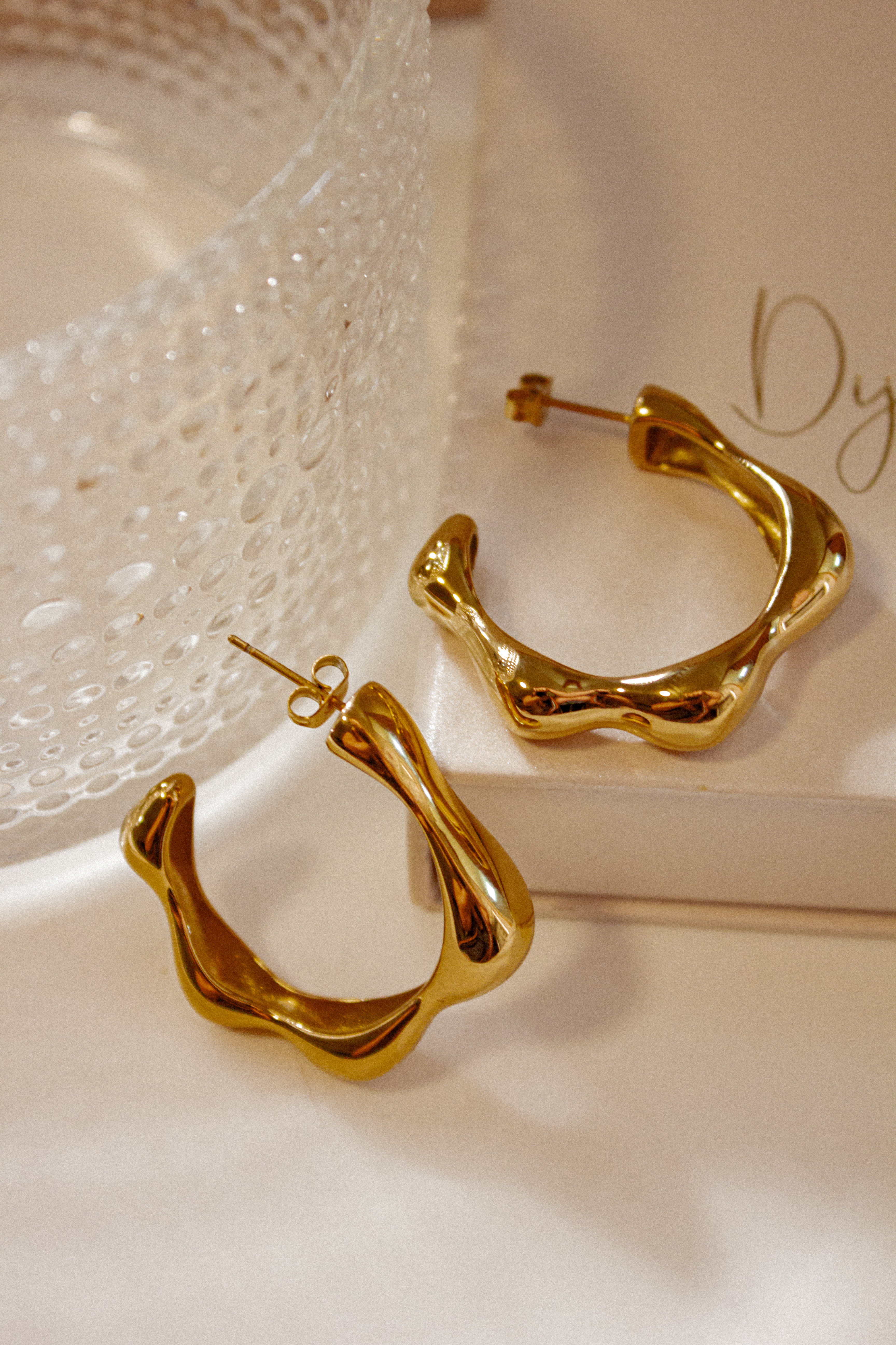 Wavy Bold Hoops