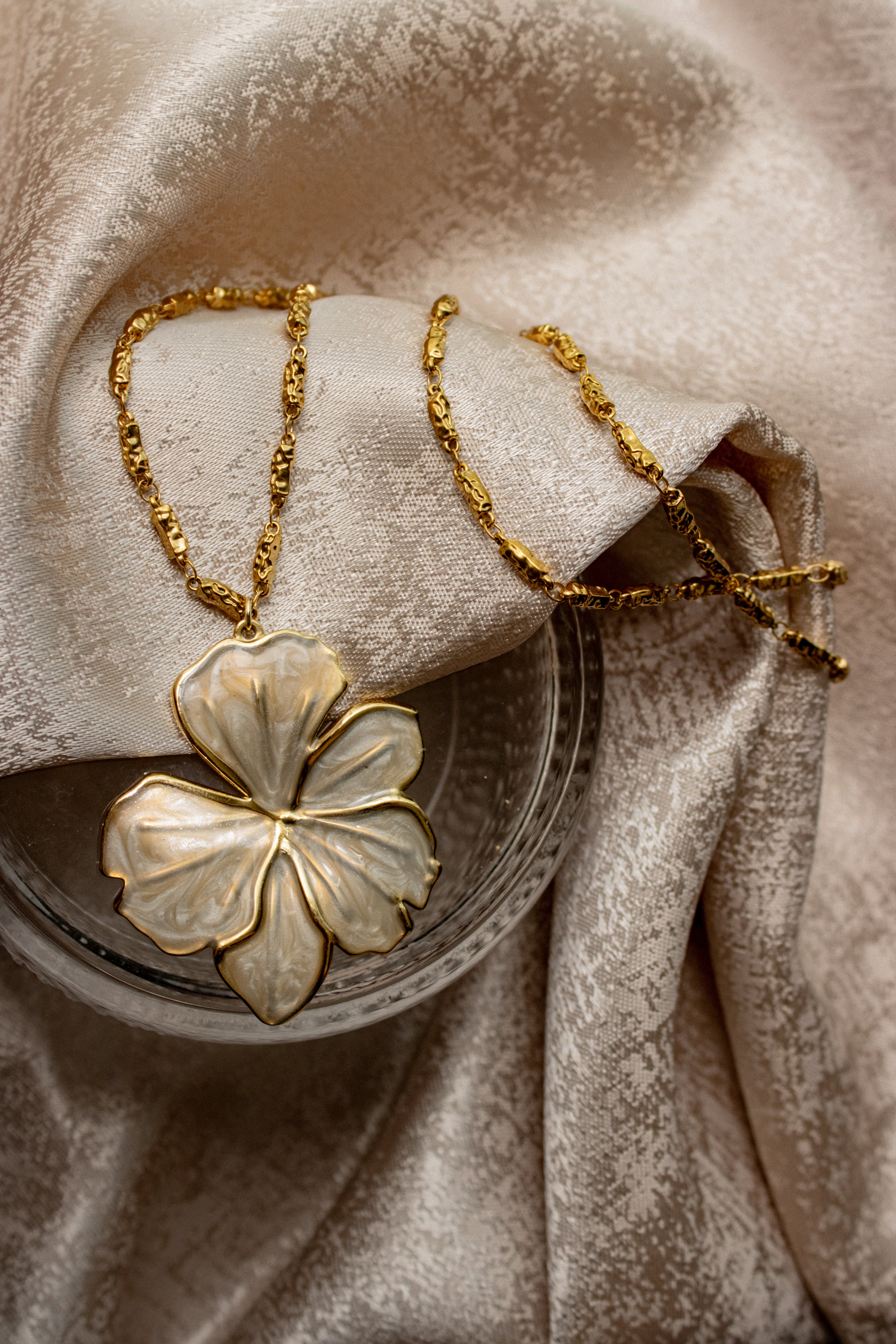 Florece long necklace