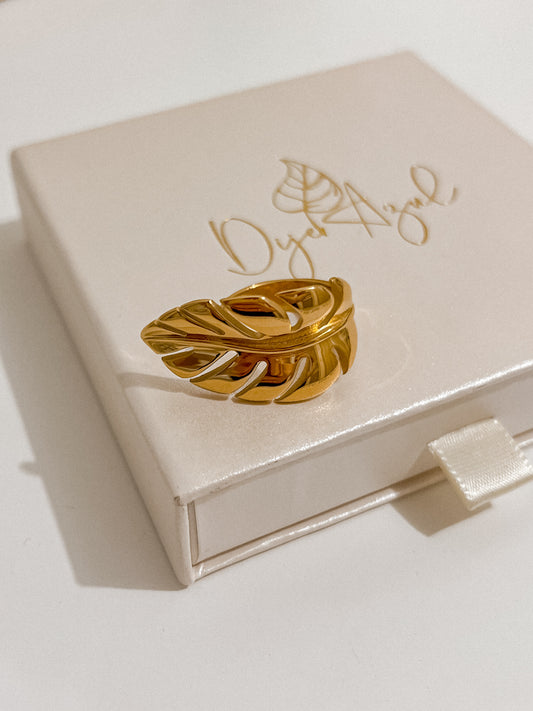 Hoja ring