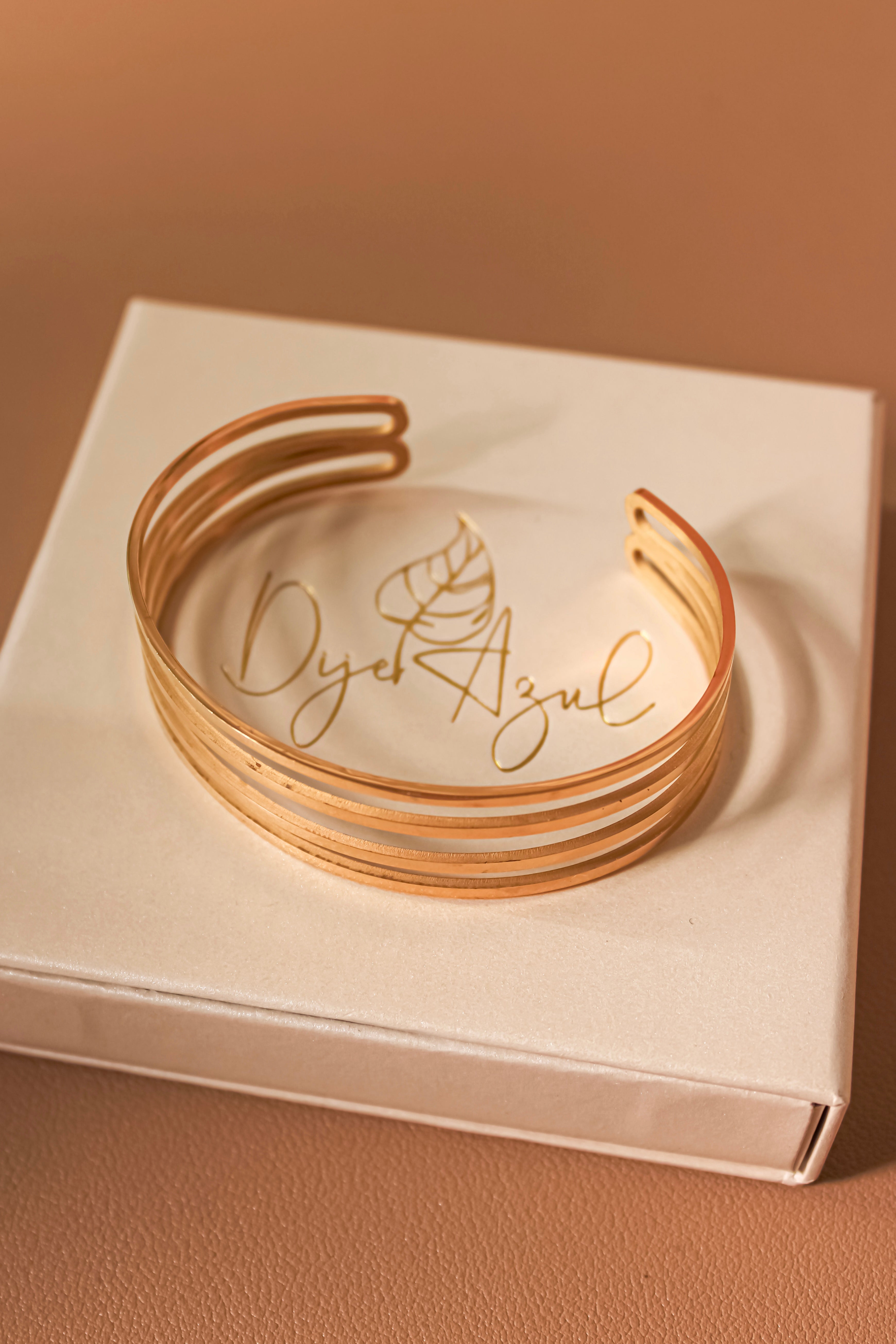Lines bangle bracelet