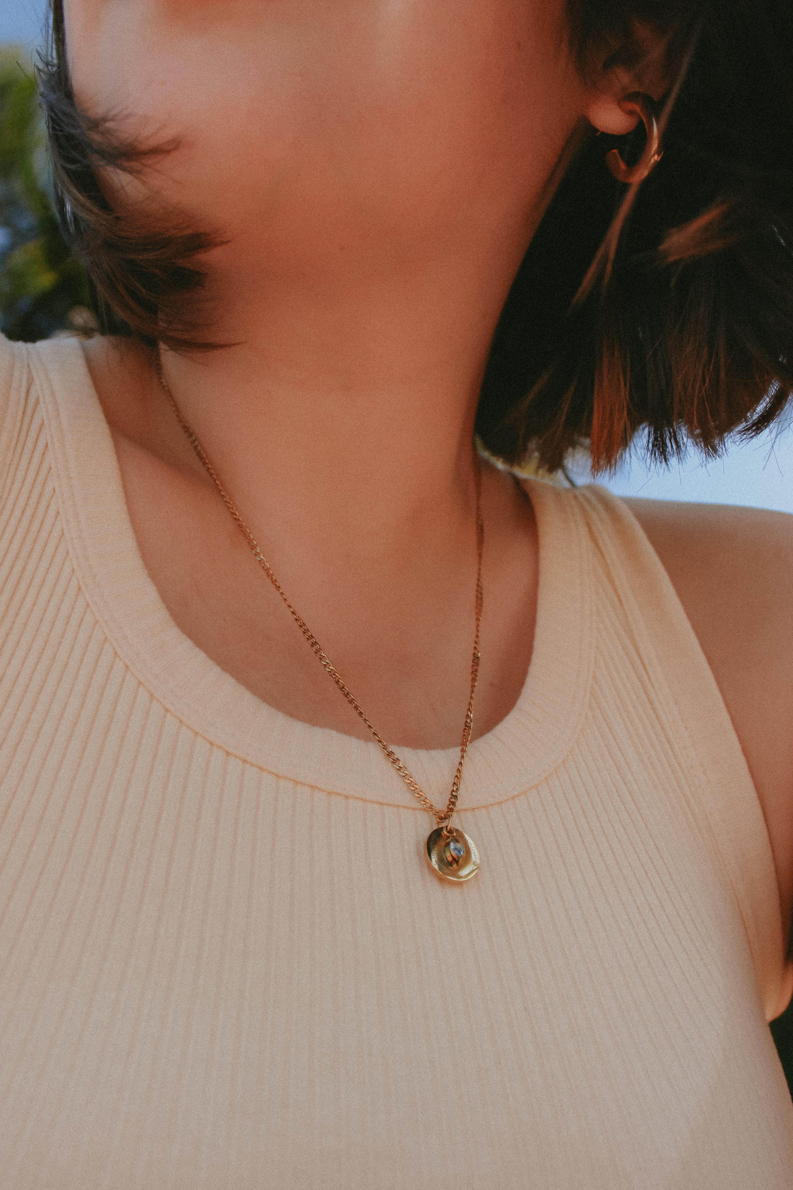 Todo Me Construye necklace