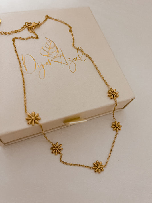 Flor Dorada necklace