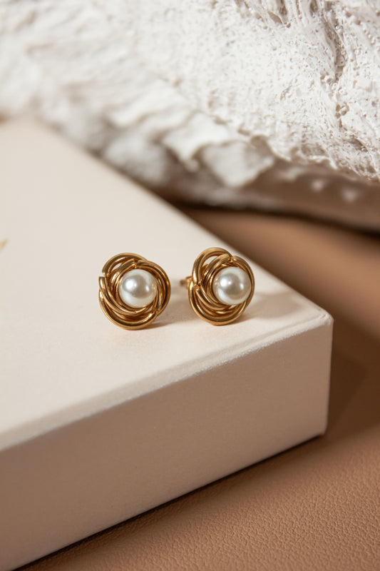 Pearls Studs earrings