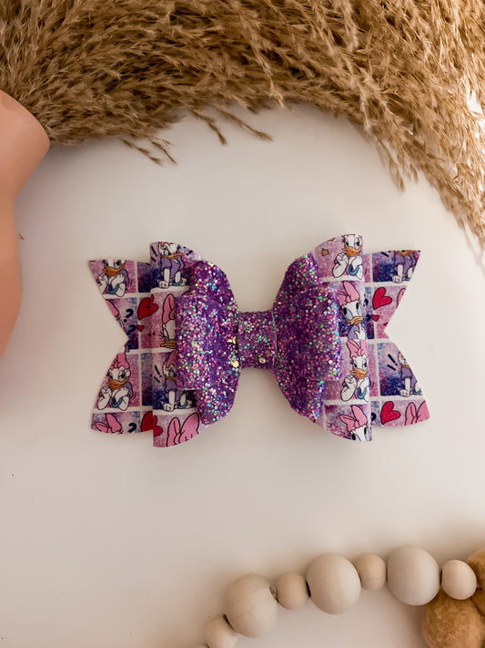 Daisy bow