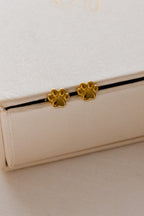 Huellitas studs earrings