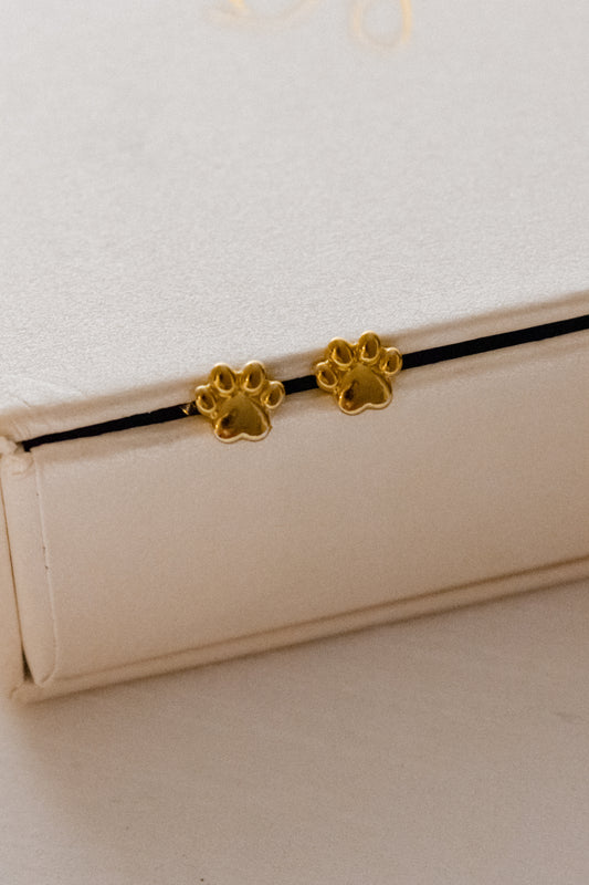 Huellitas studs earrings