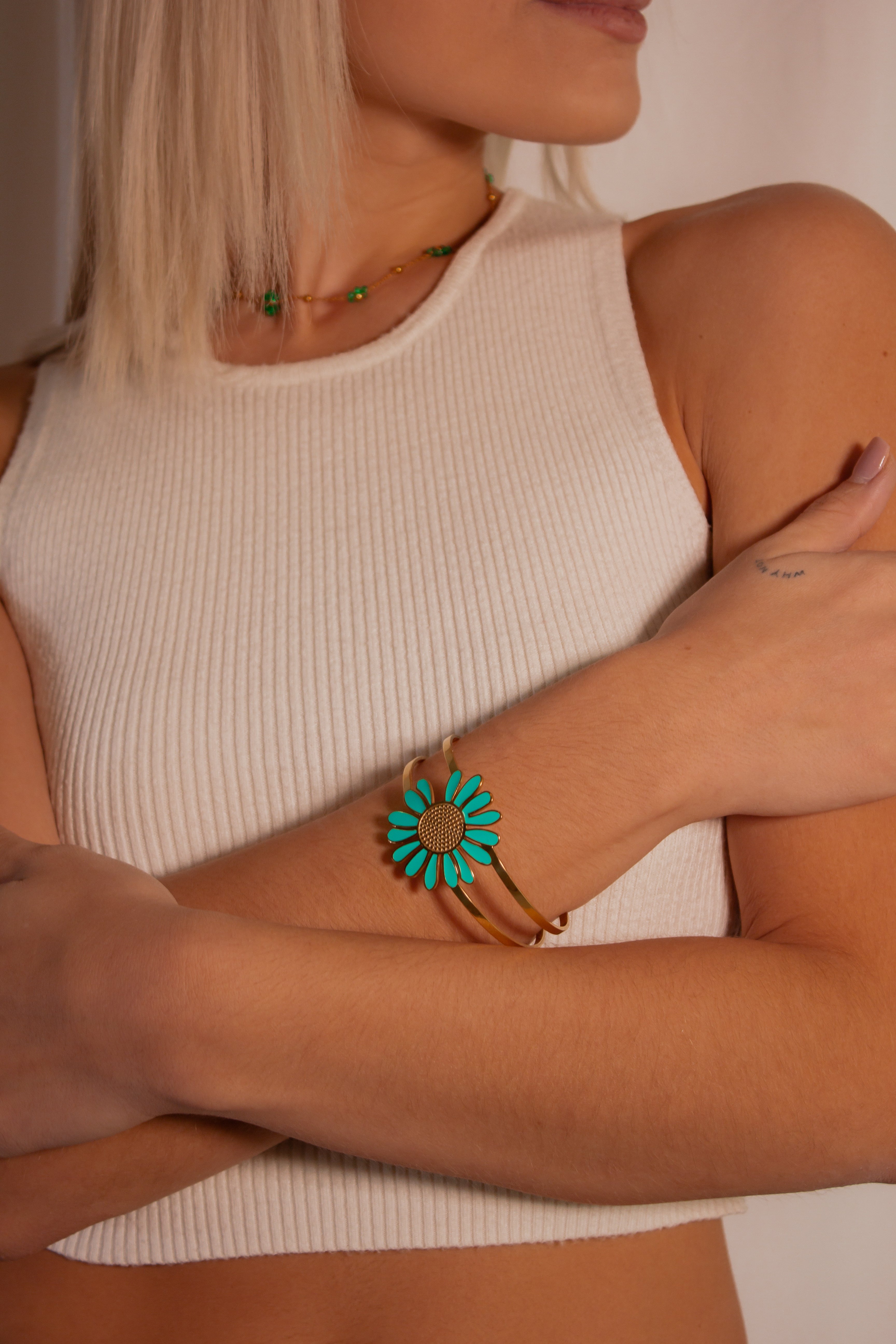 Flor Cuff Bangle