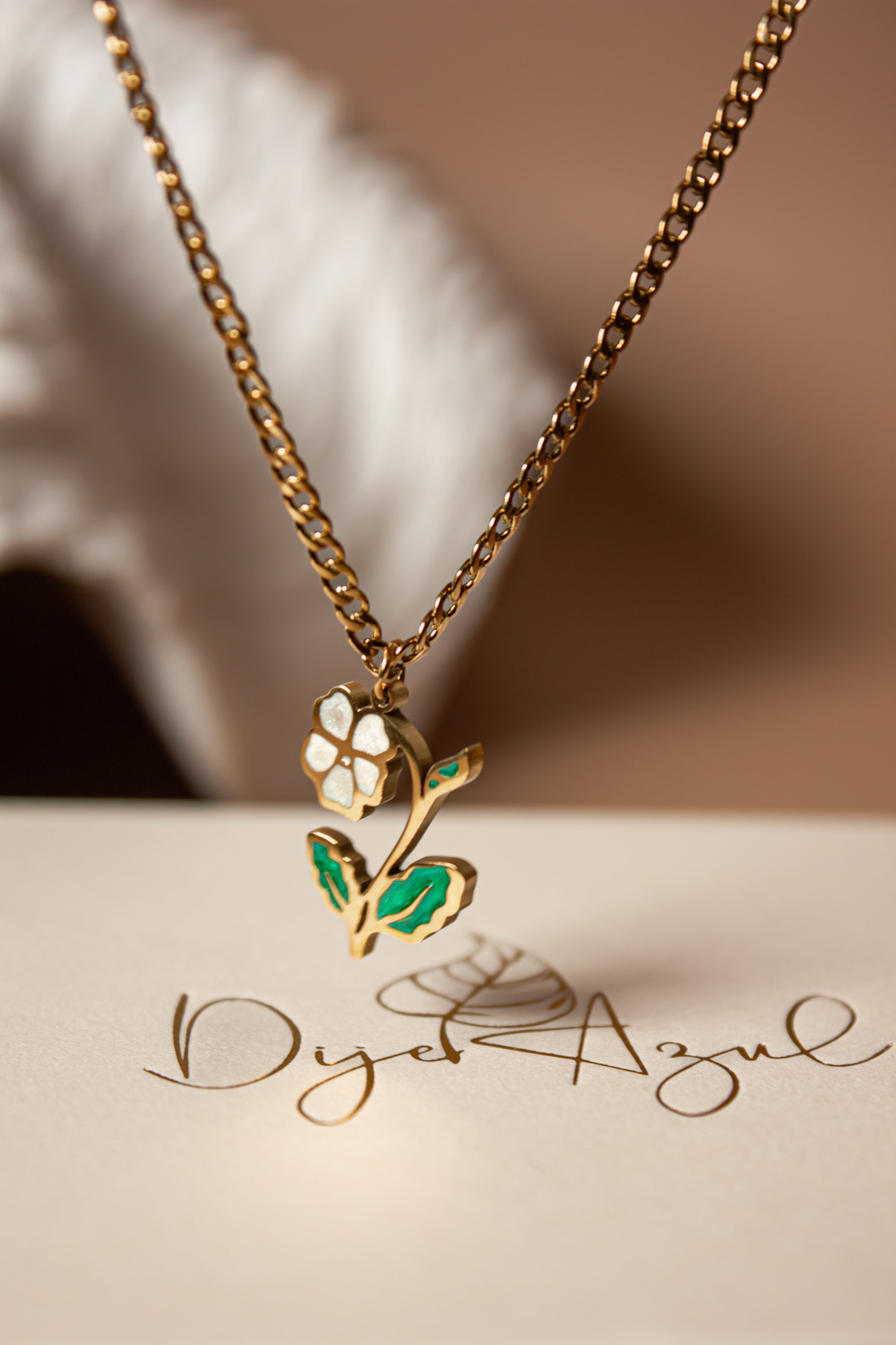Shani Flower necklace