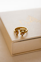 Pía Zirconia ring