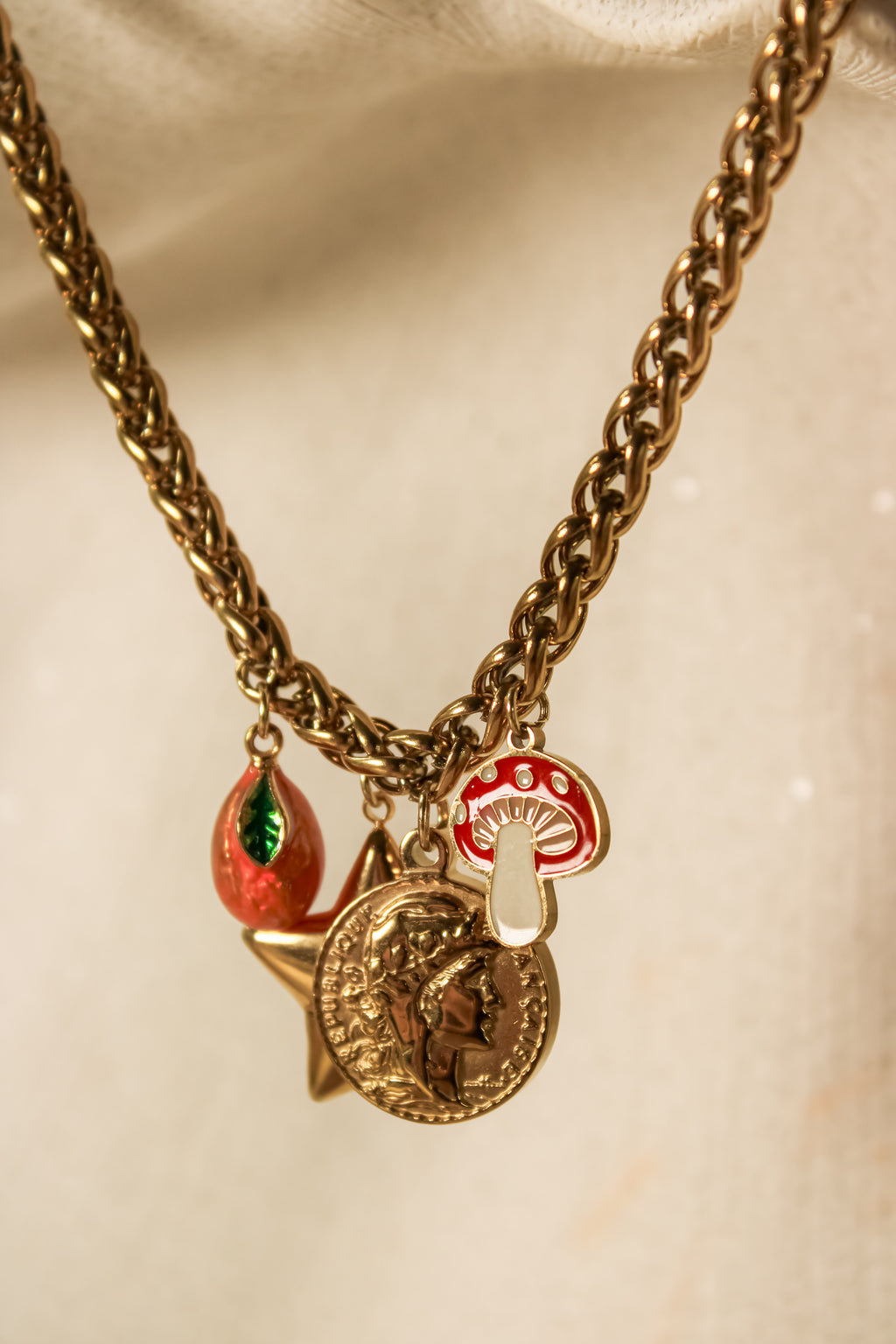 Tributo necklace