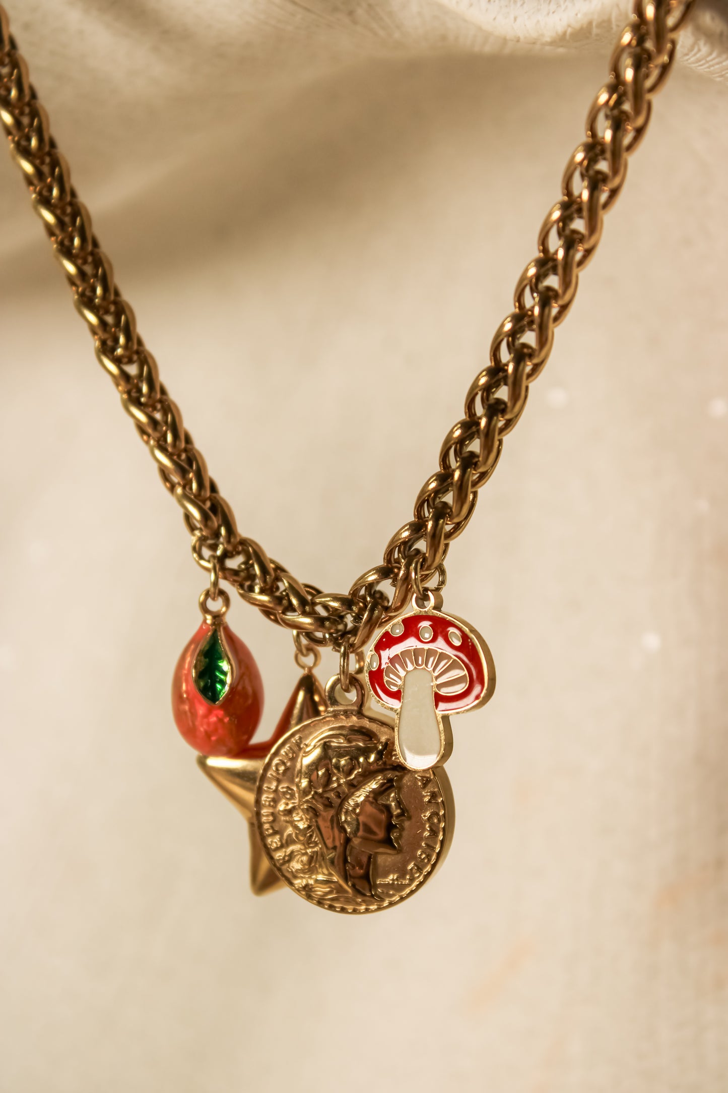 Tributo necklace