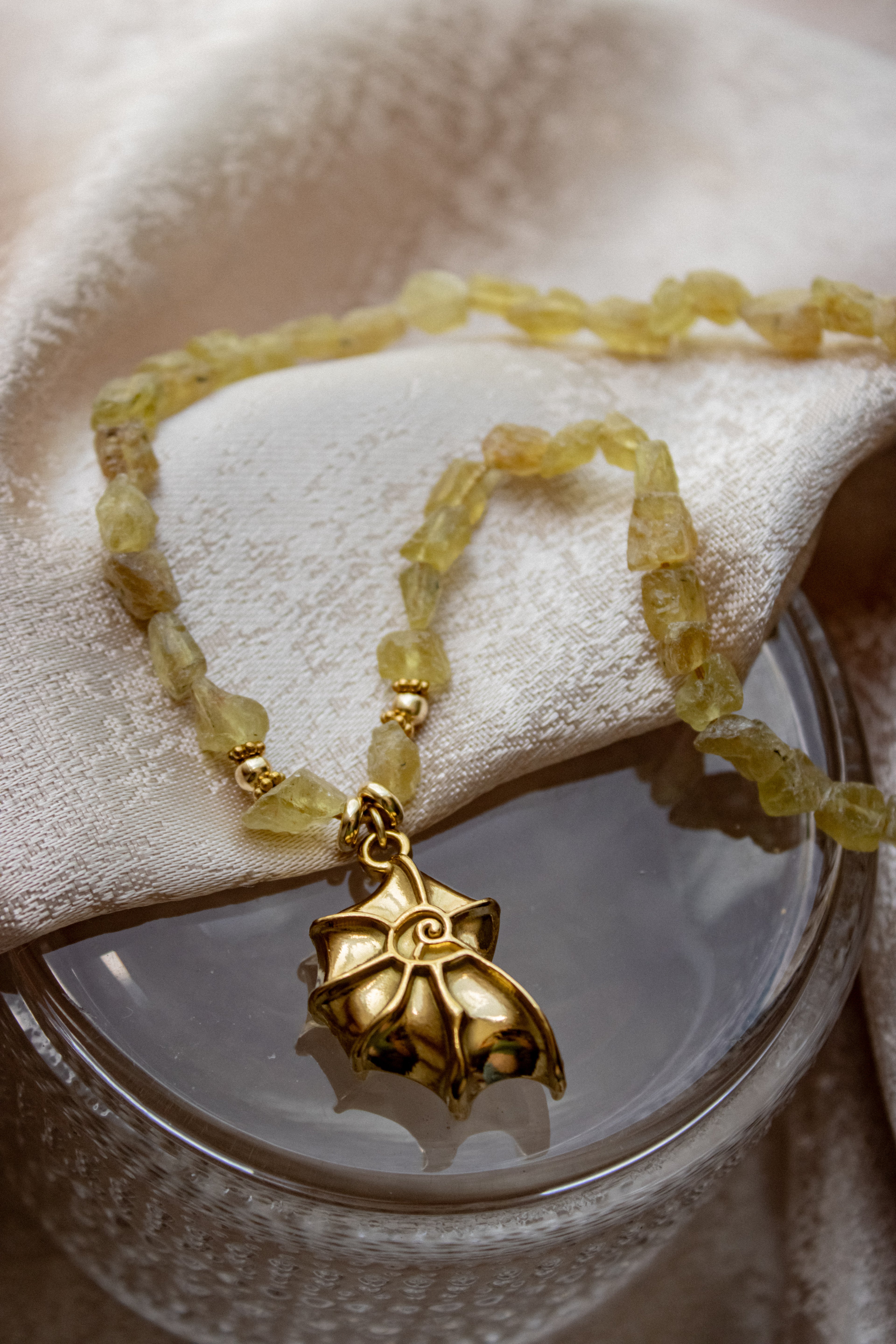 Amarillo Tostado necklace