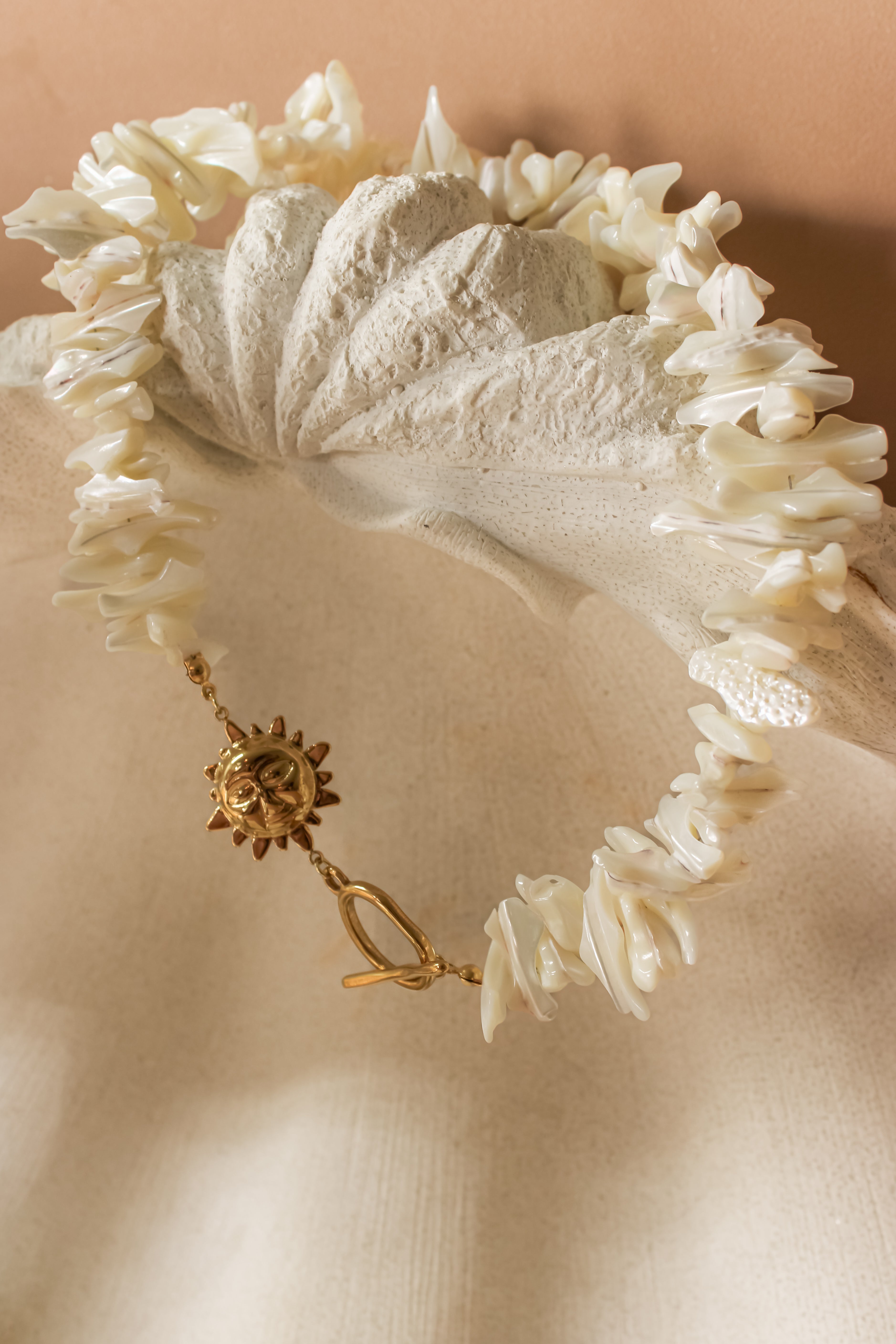 Alba Statement necklace