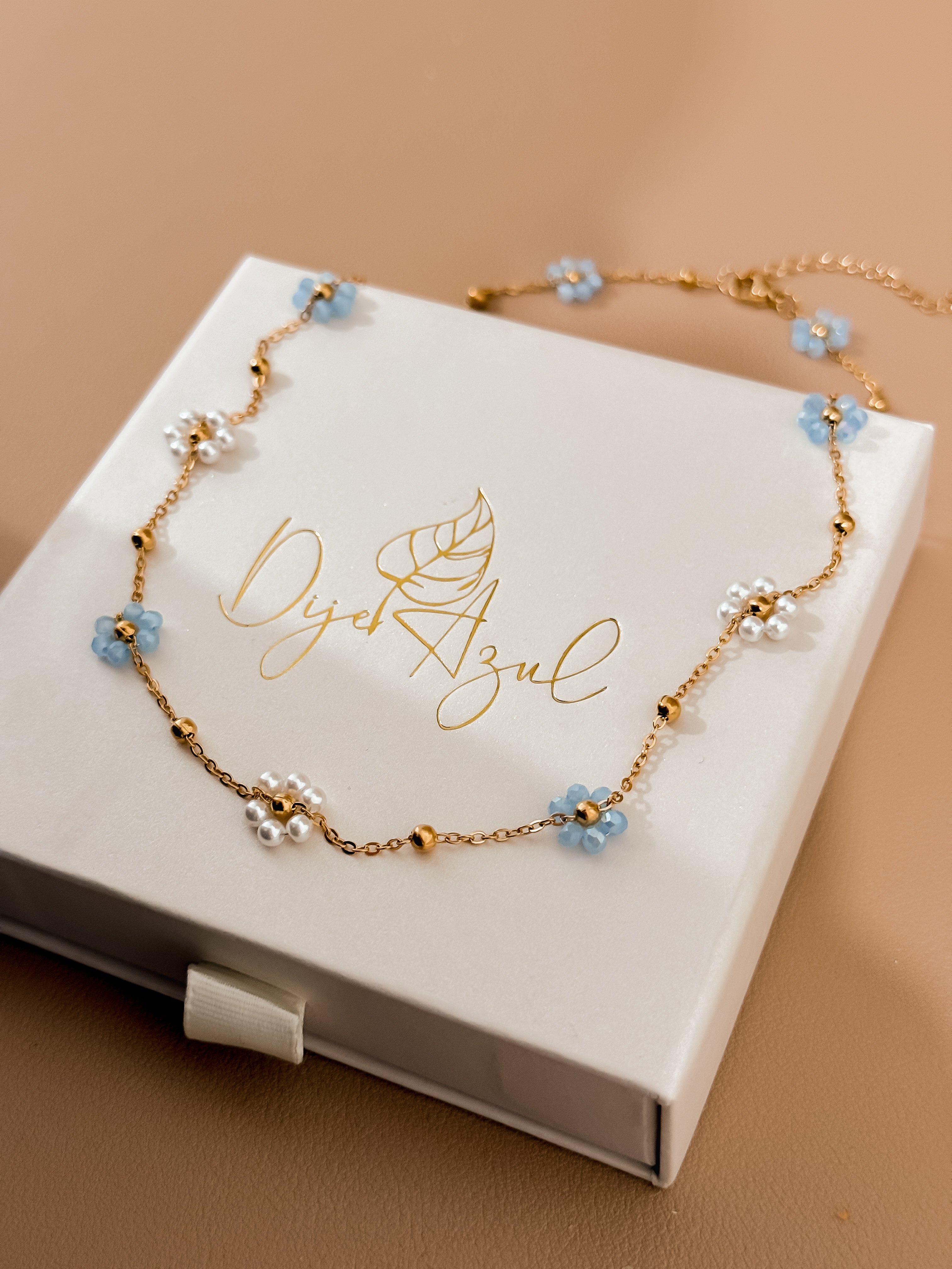 Flores choker