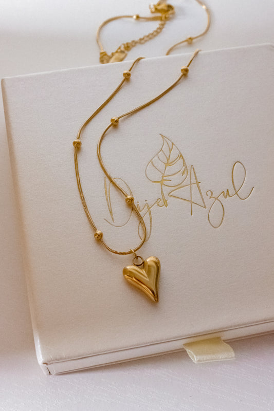 Bold Heart necklace