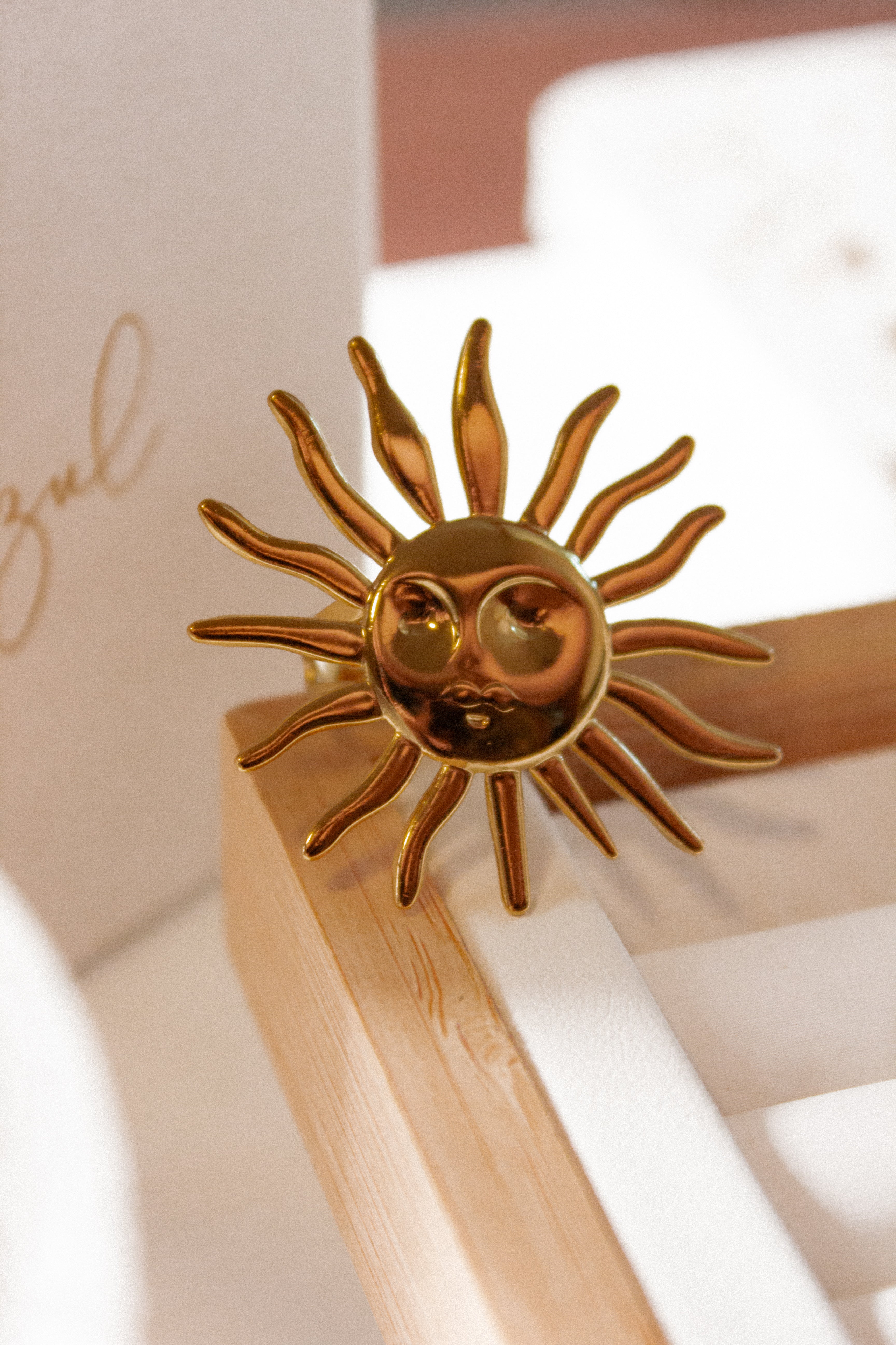 Sol Renace ring
