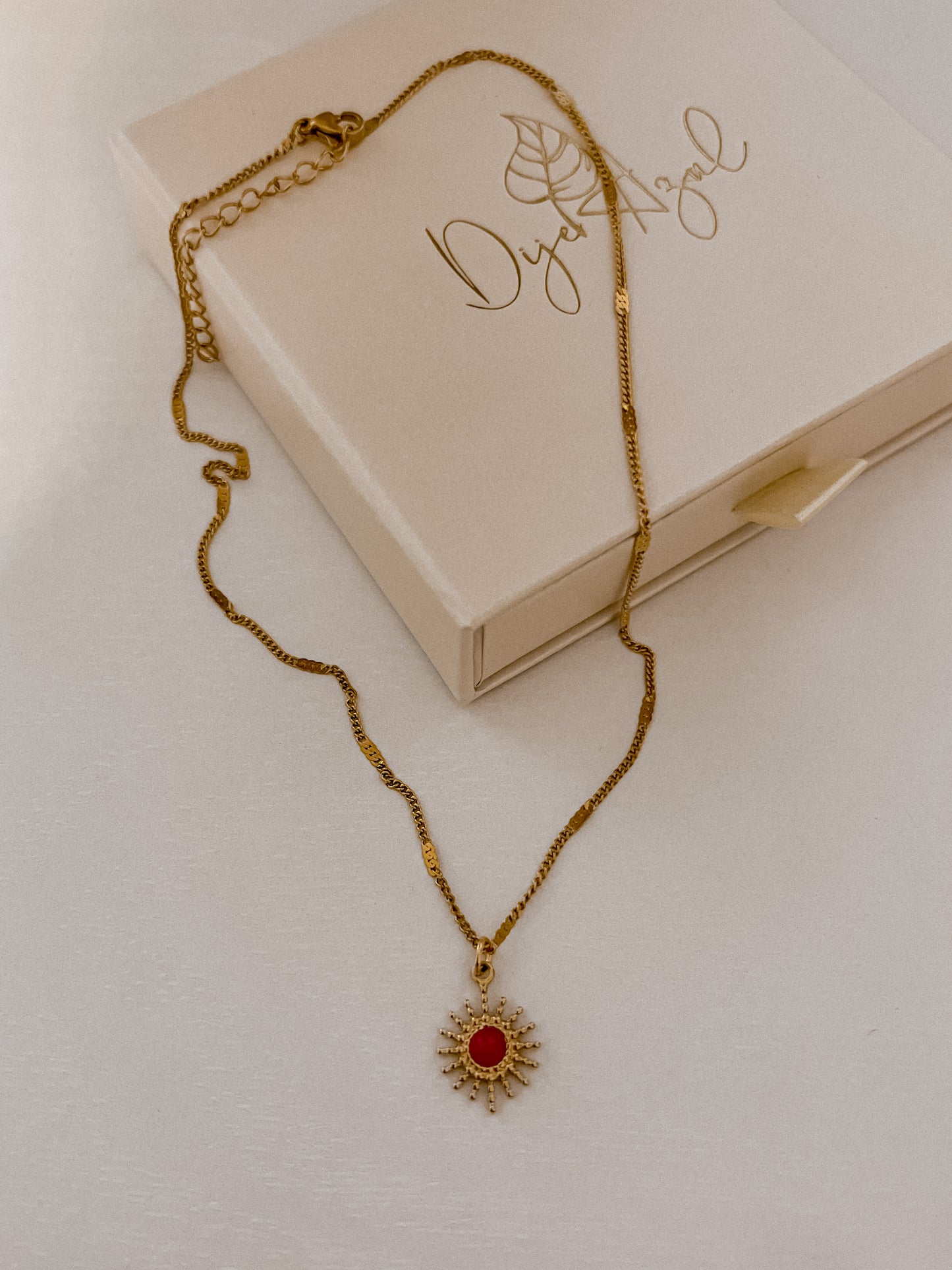 Taipei necklace