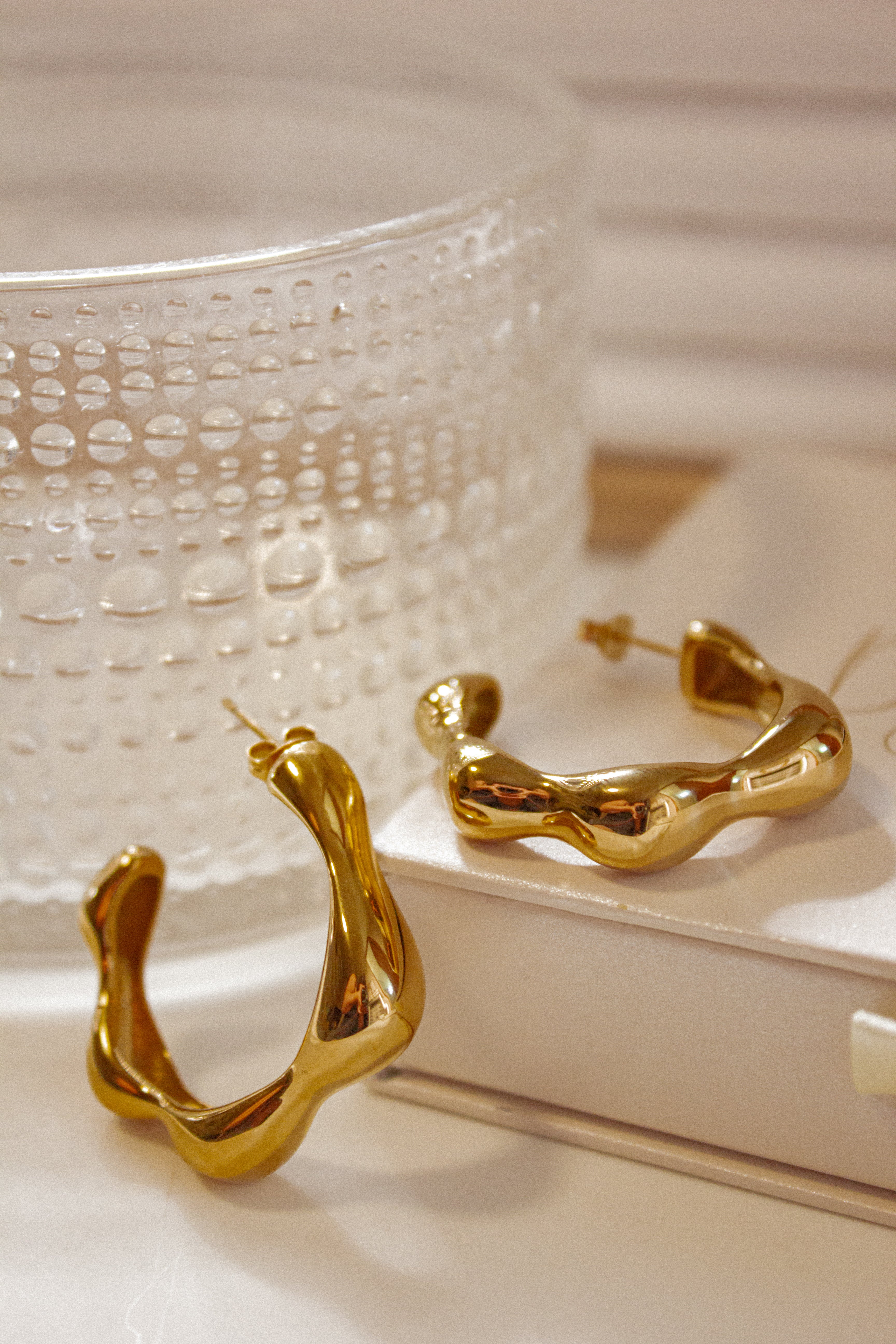 Wavy Bold Hoops