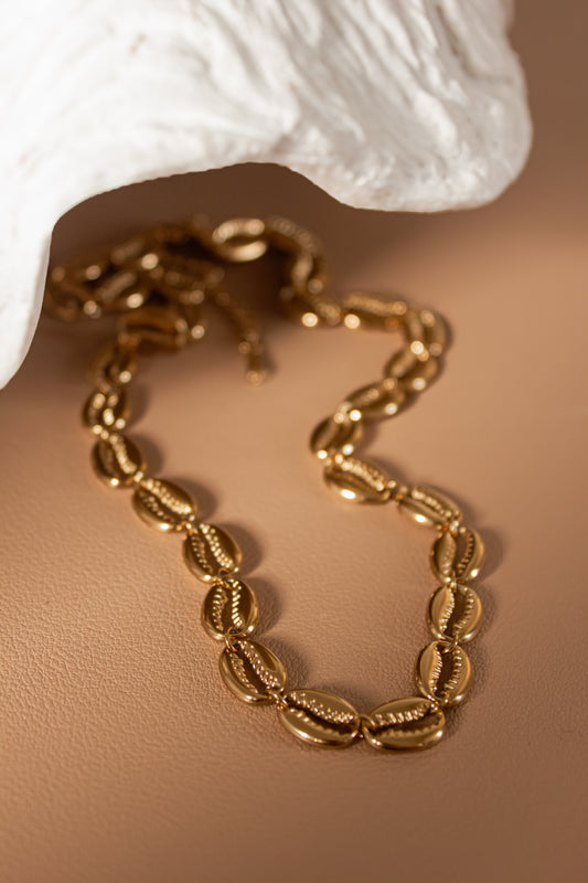Phi Phi necklace