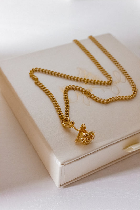 Rose necklace