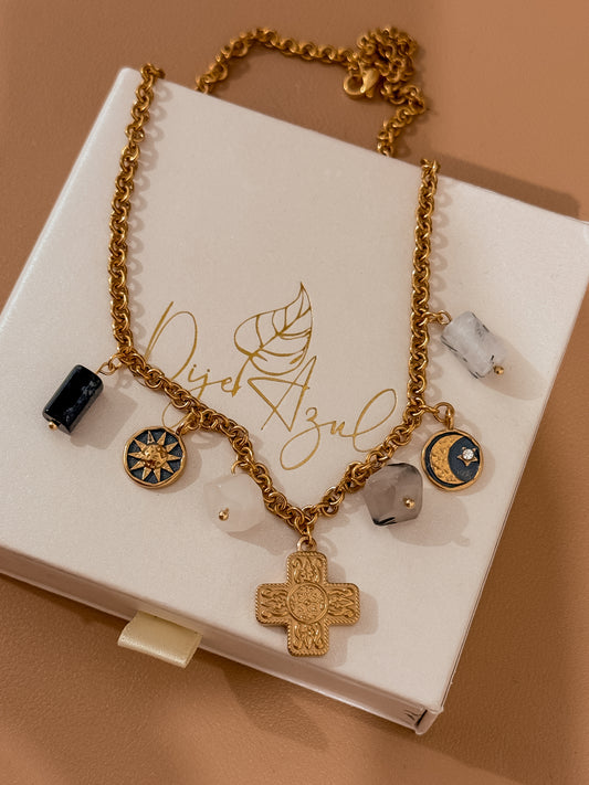 Noche de Julio necklace