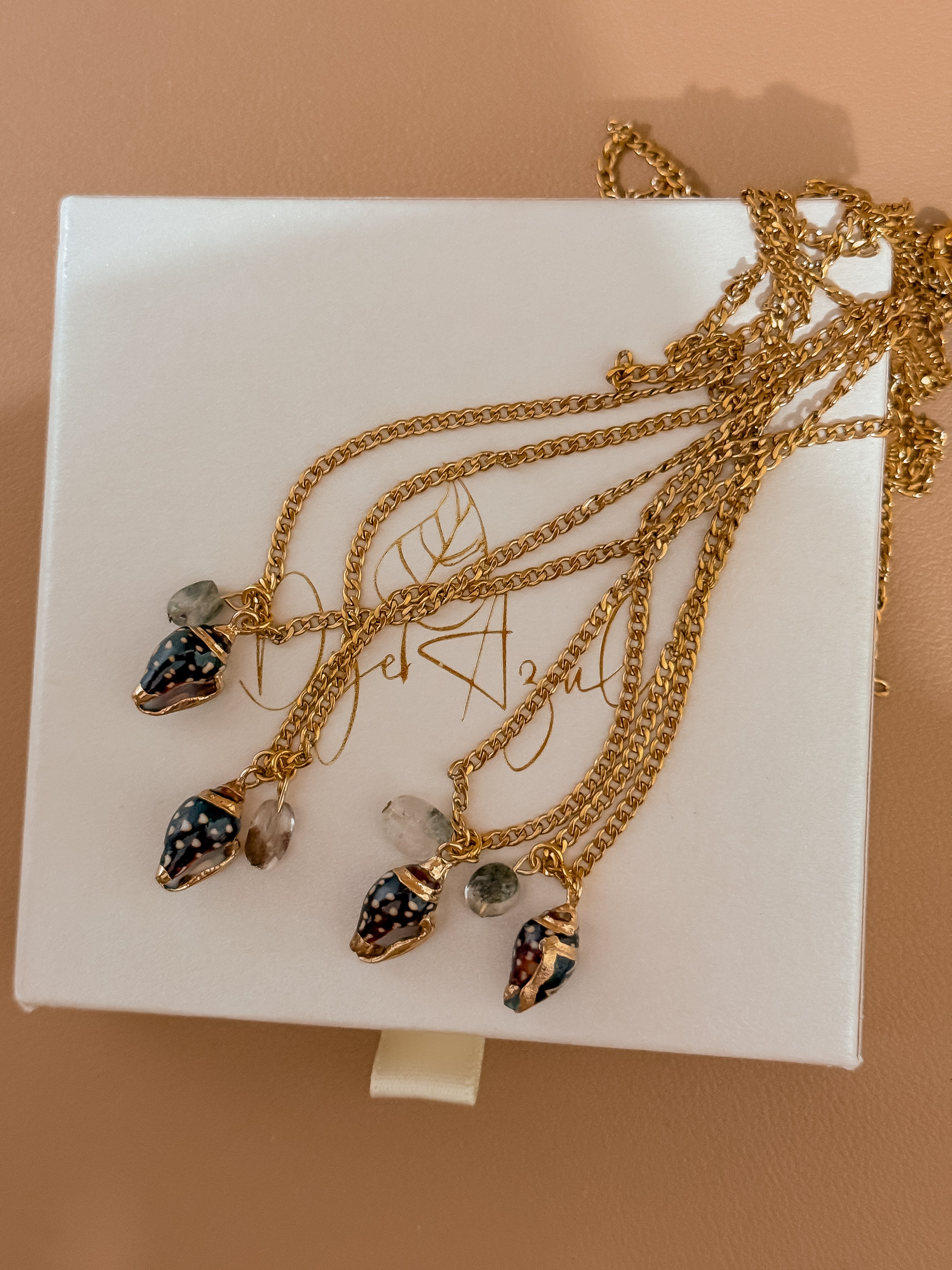 Sal y Arena necklace