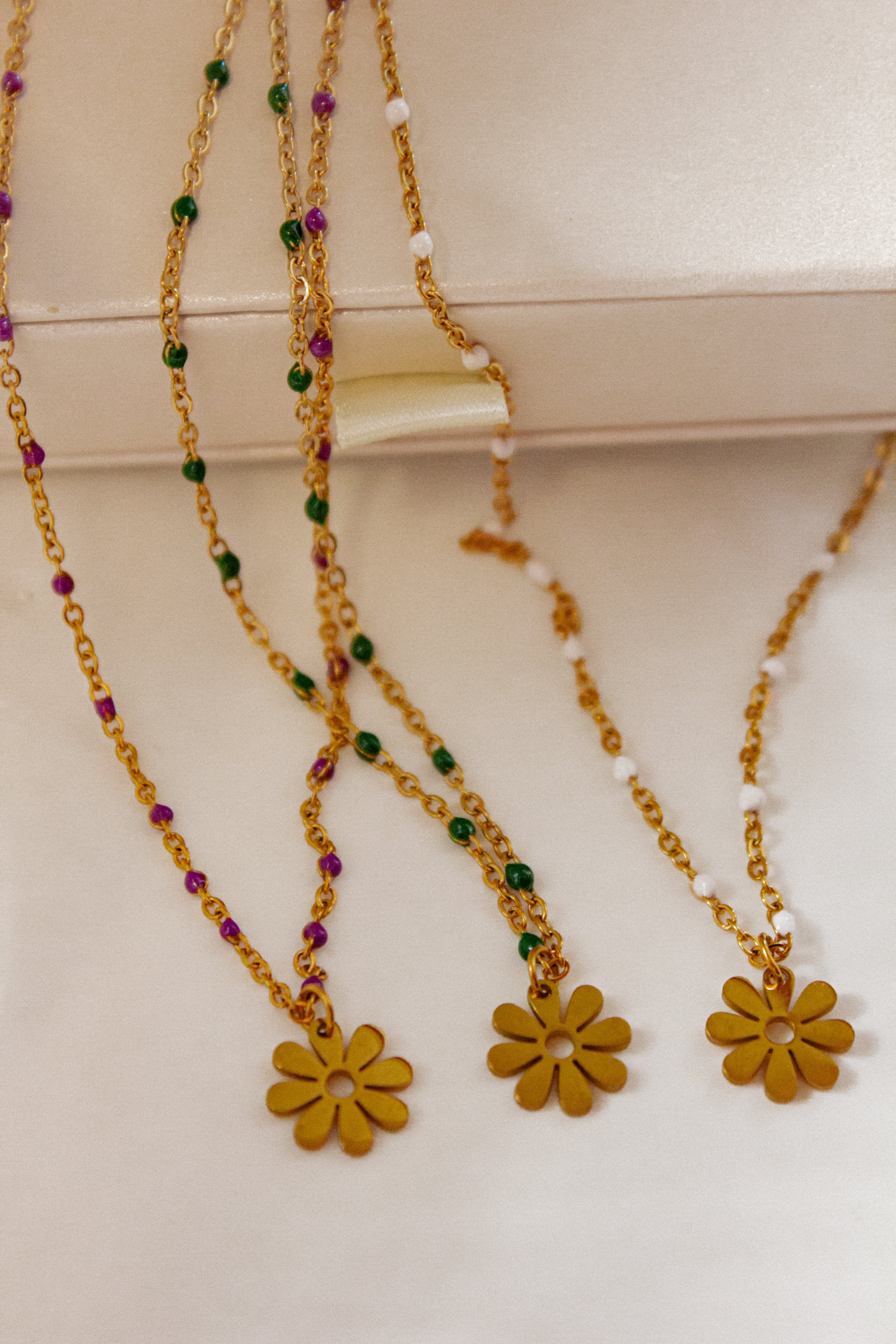 Flores necklace