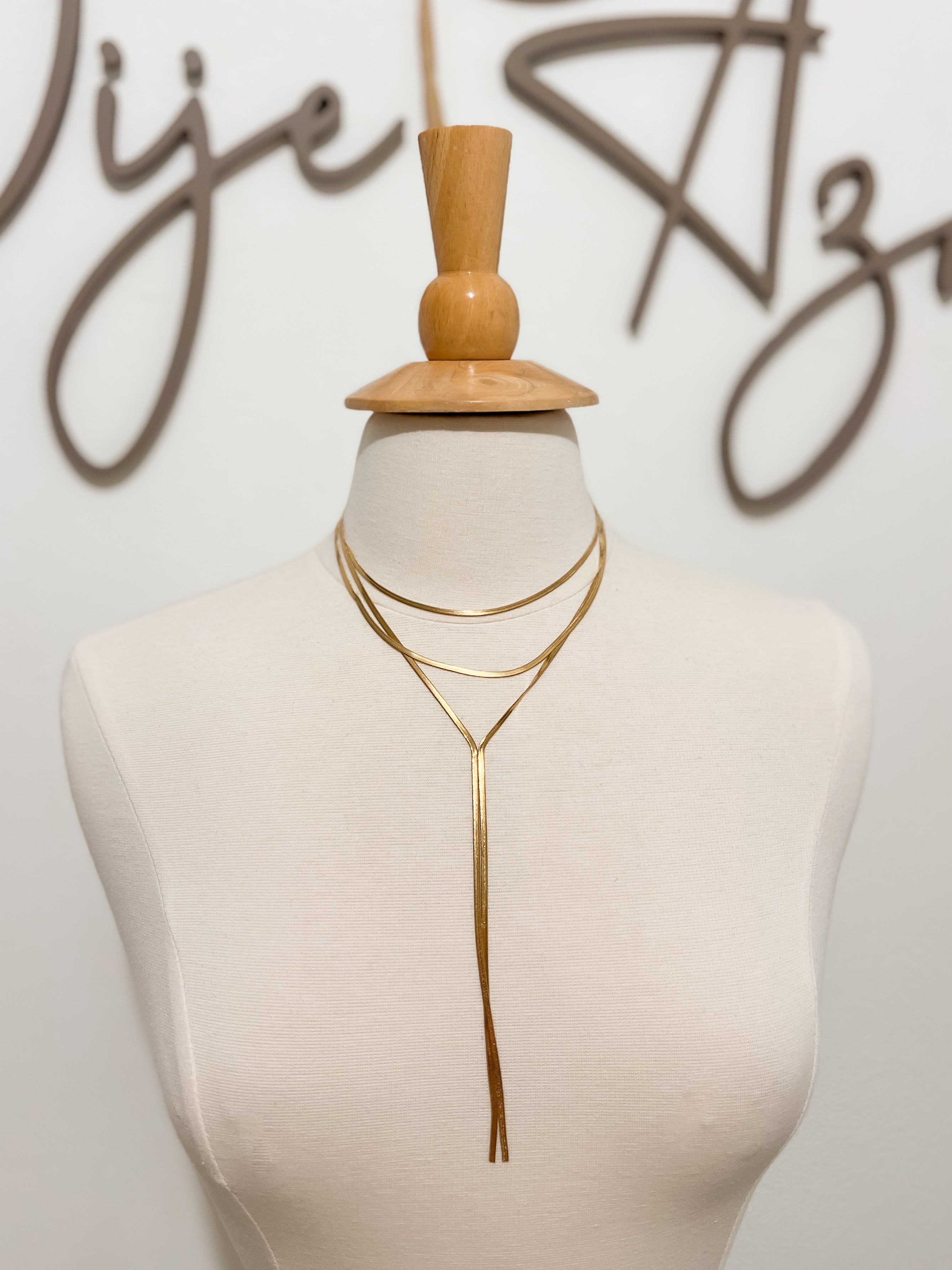 Alissa Lariat necklace