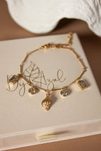 Arena bracelet