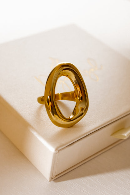 Odette Oval ring