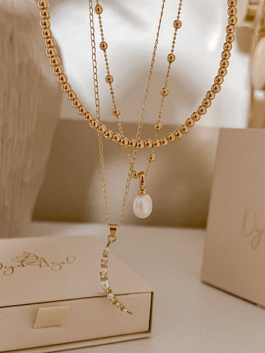 Pearly Moon necklace (GF)