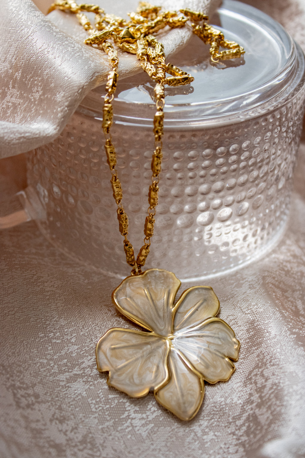 Florece long necklace