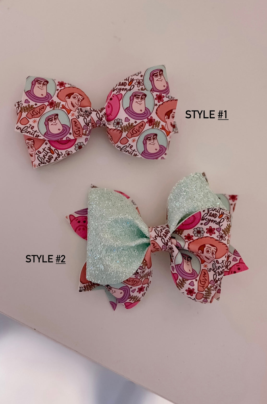 Toy Friends bow (2 styles)