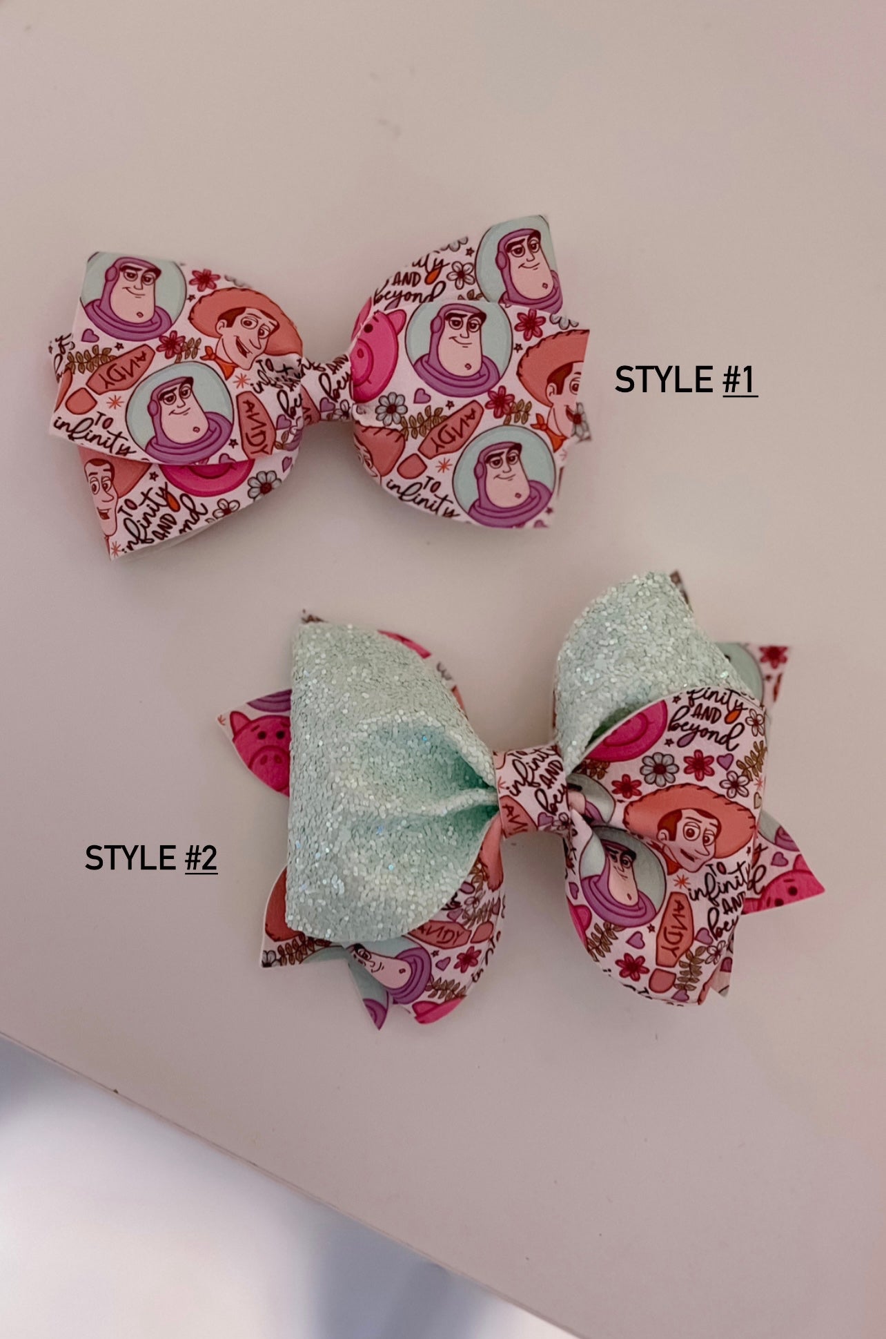 Toy Friends bow (2 styles)