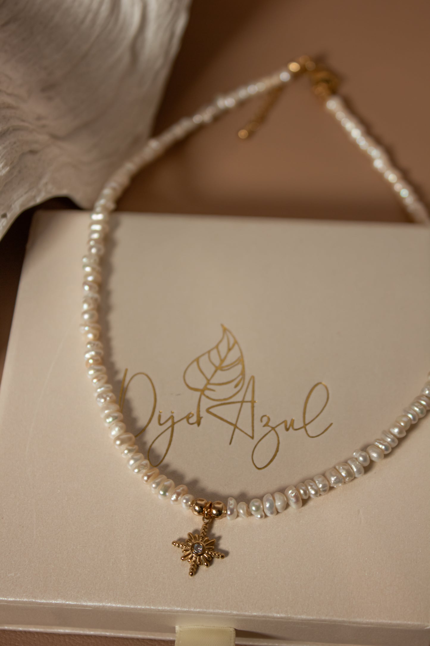 Starlight Pearls necklace