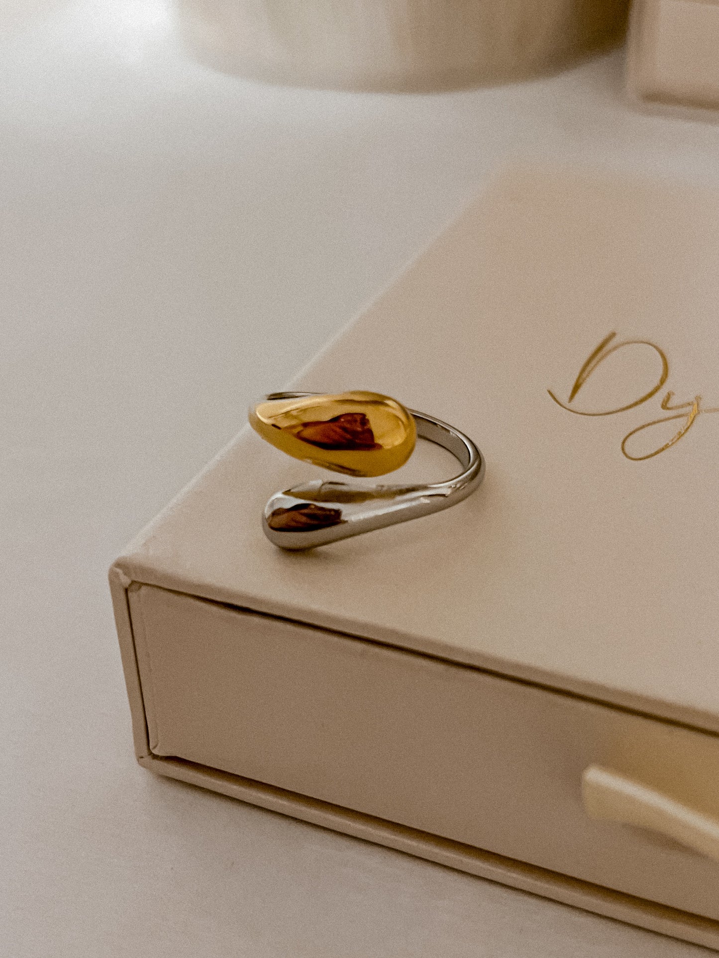 Dos Tonos ring