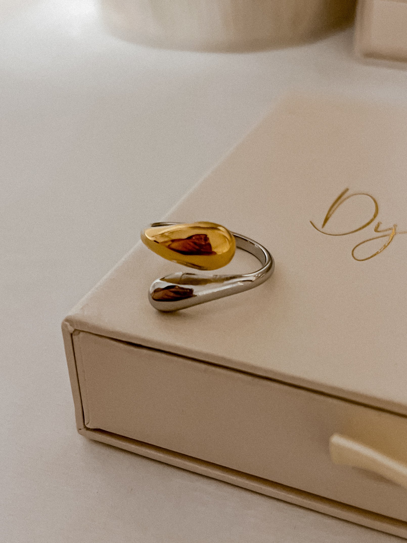 Dos Tonos ring