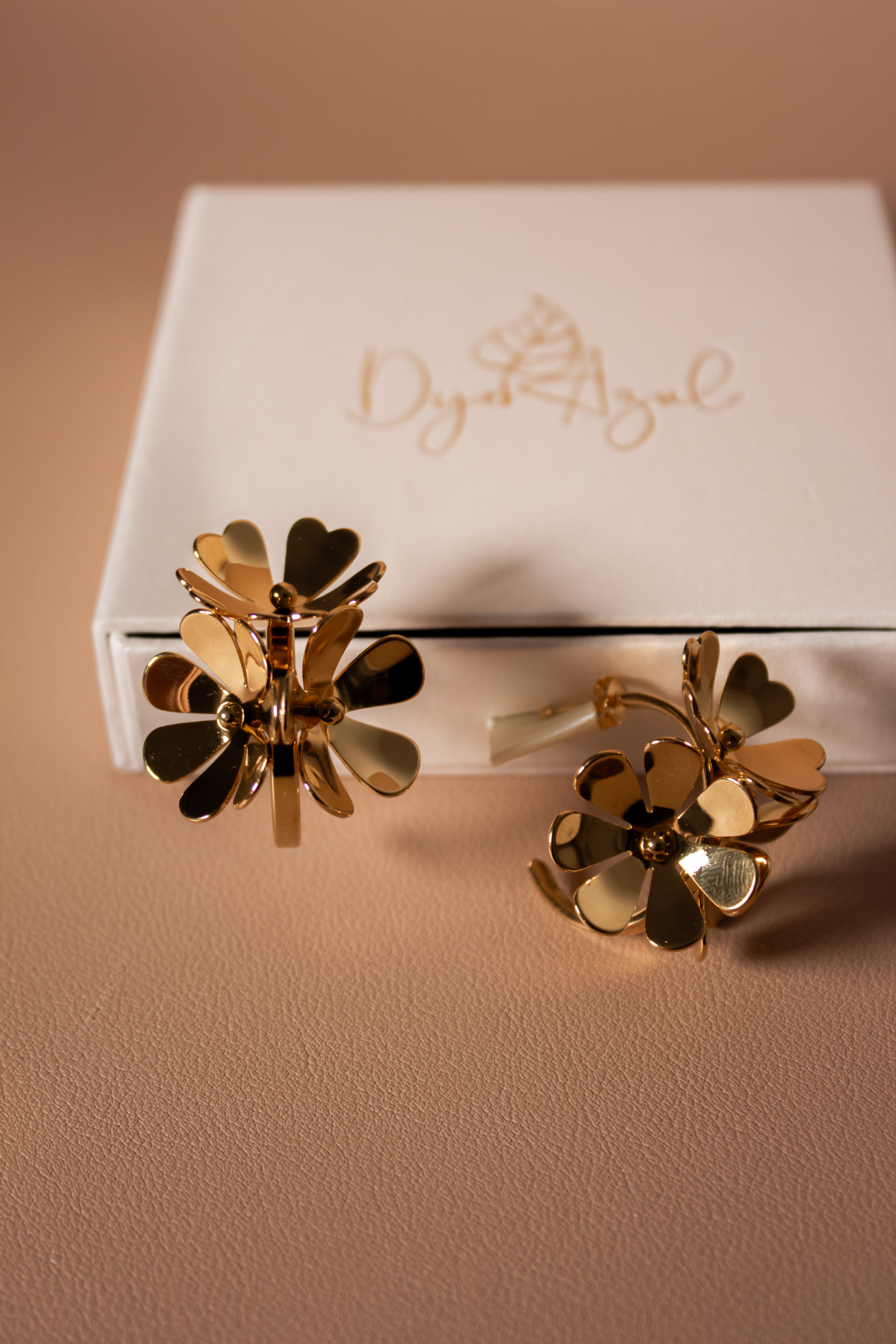Hojas al Viento earrings