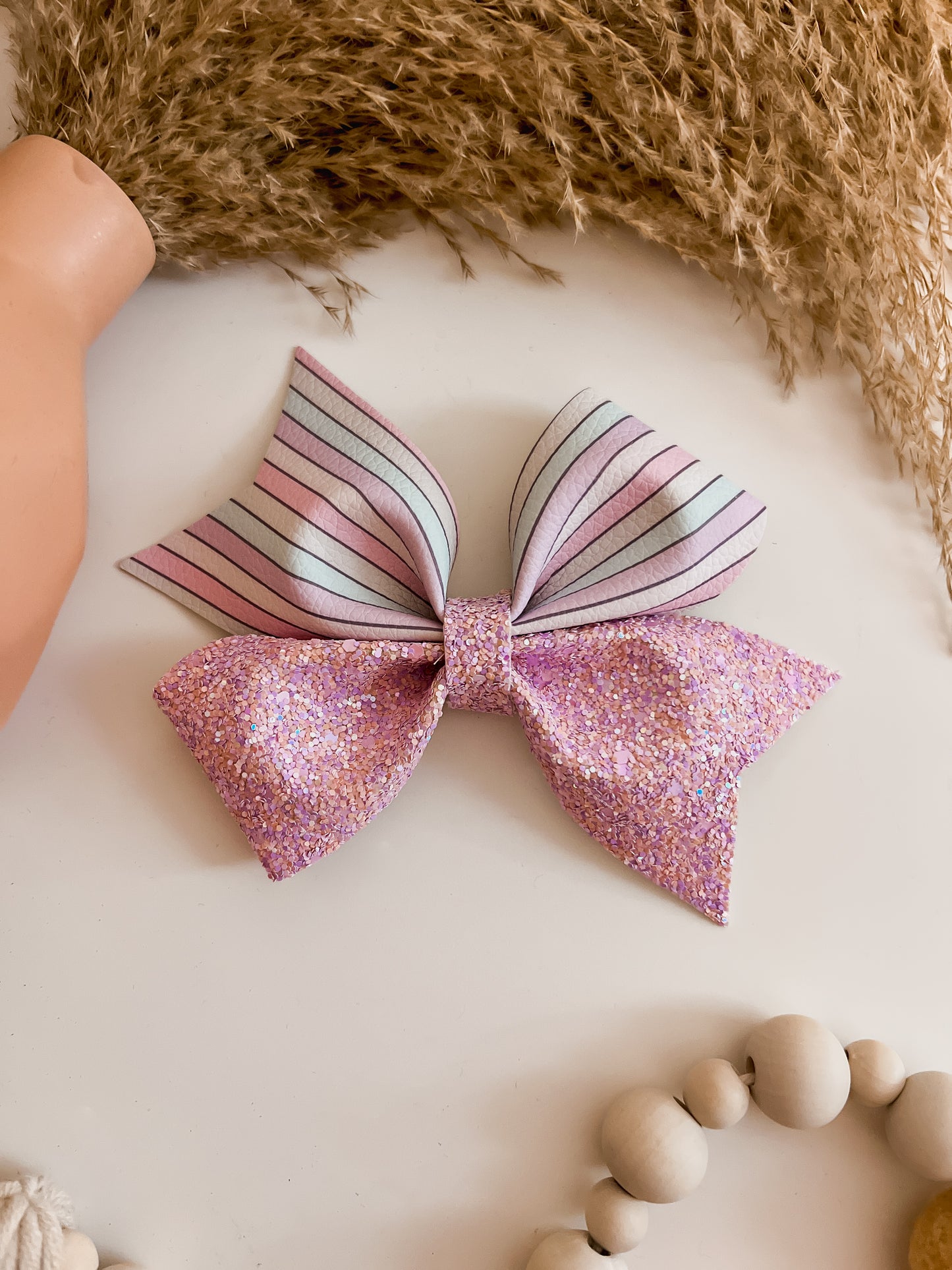 Lila Lines bow