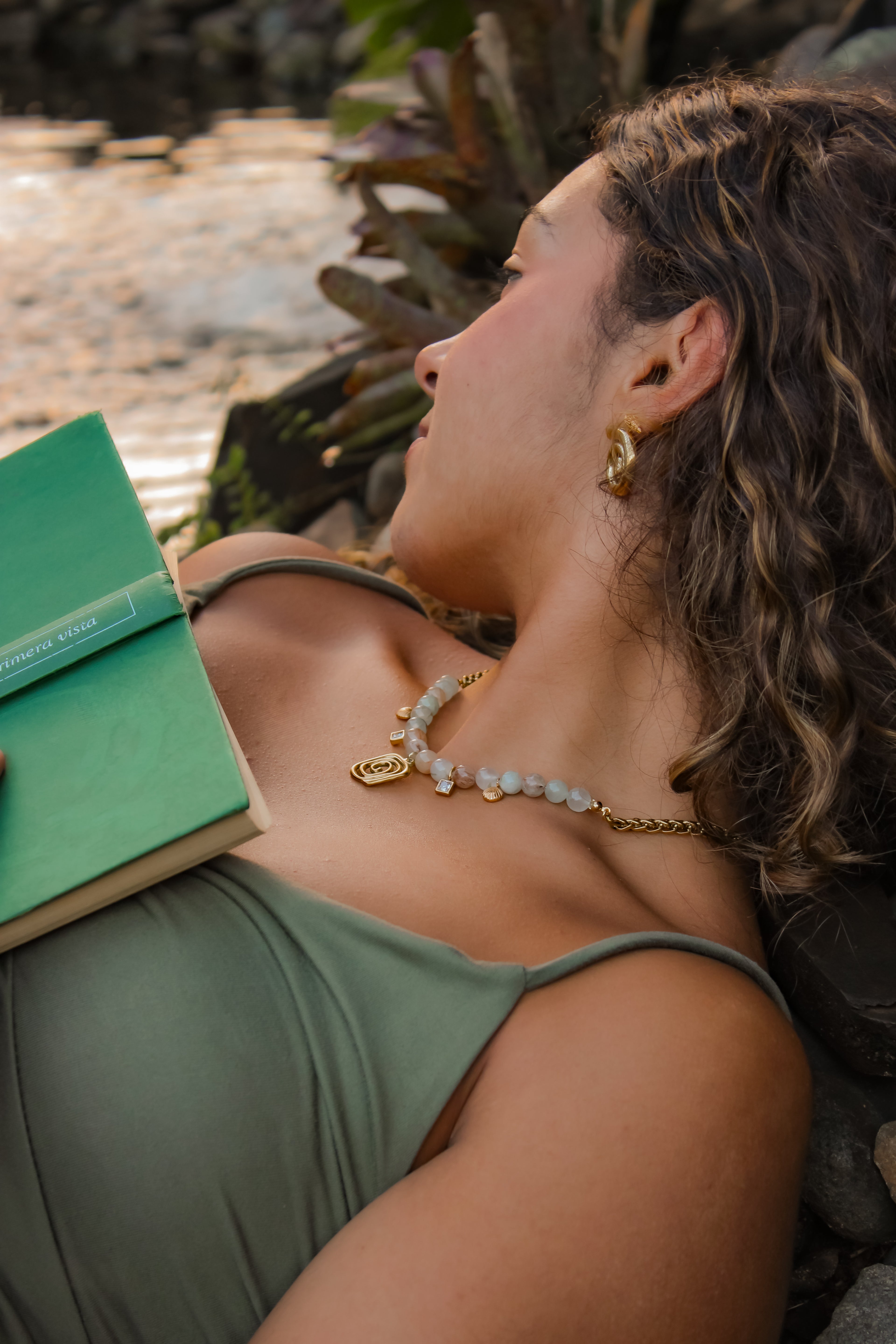 Oleaje necklace