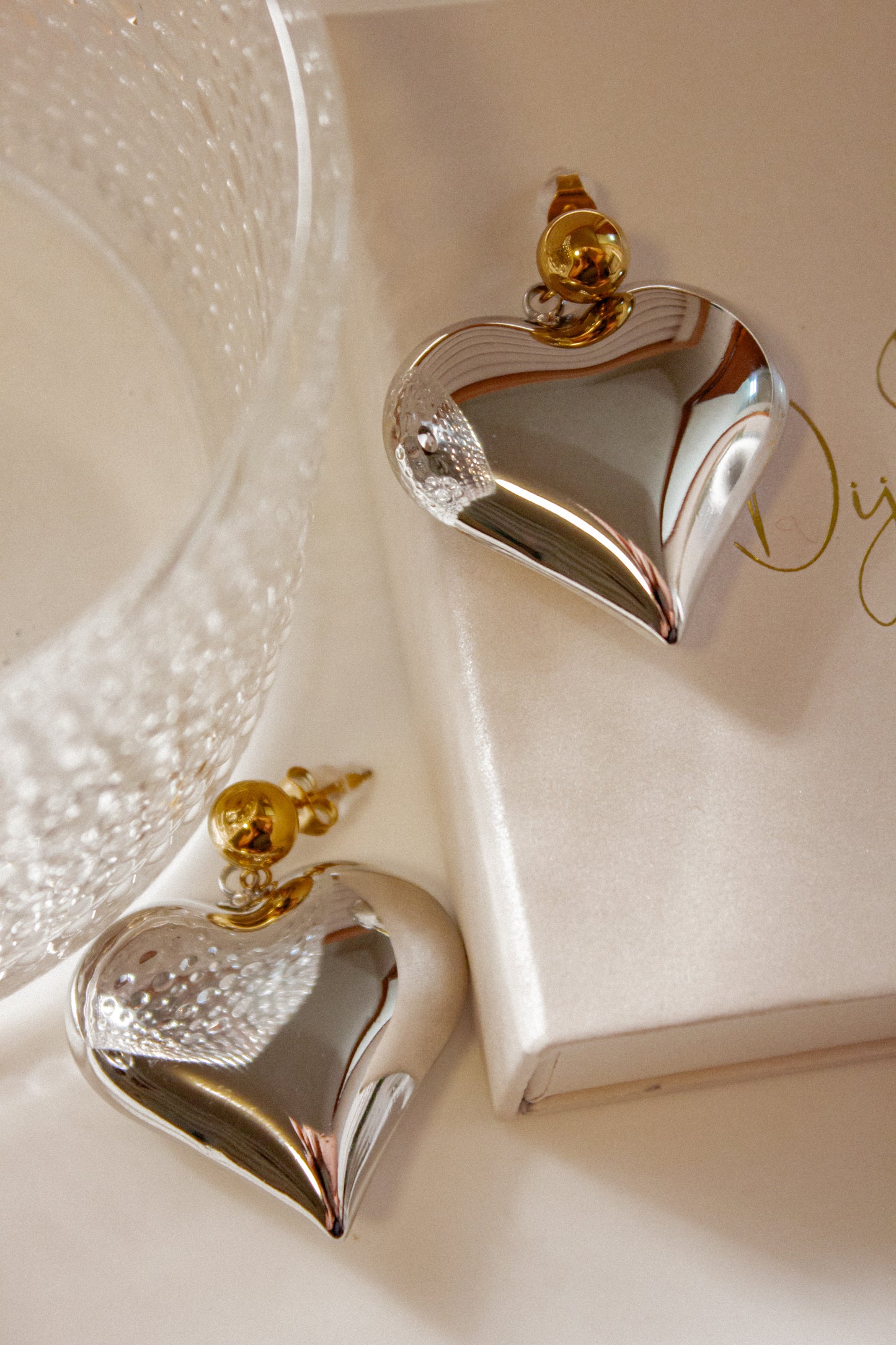 Statement Heart earrings