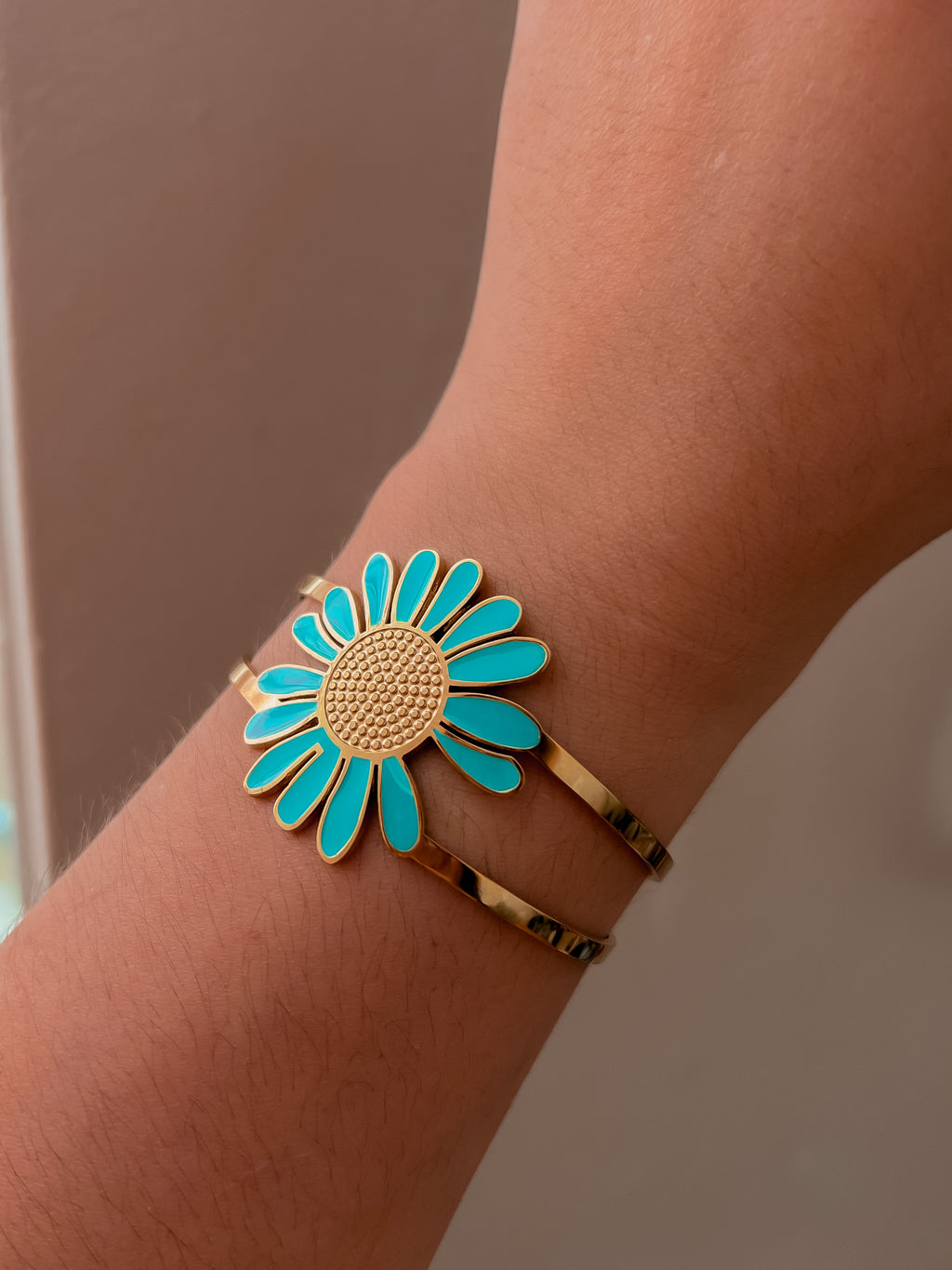 Flor Cuff Bangle
