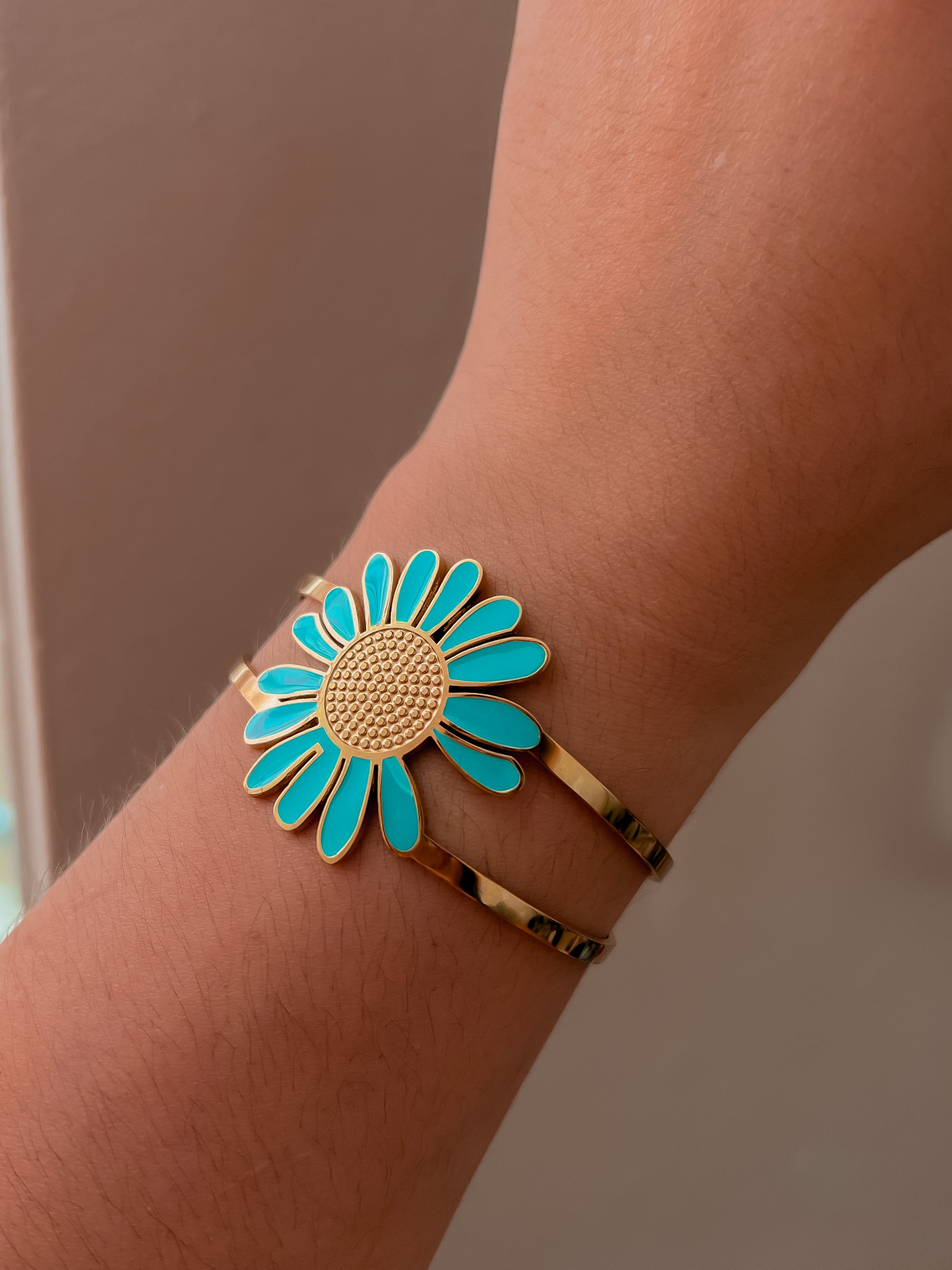 Flor Cuff Bangle