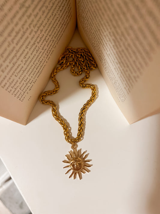 Sol Renace necklace