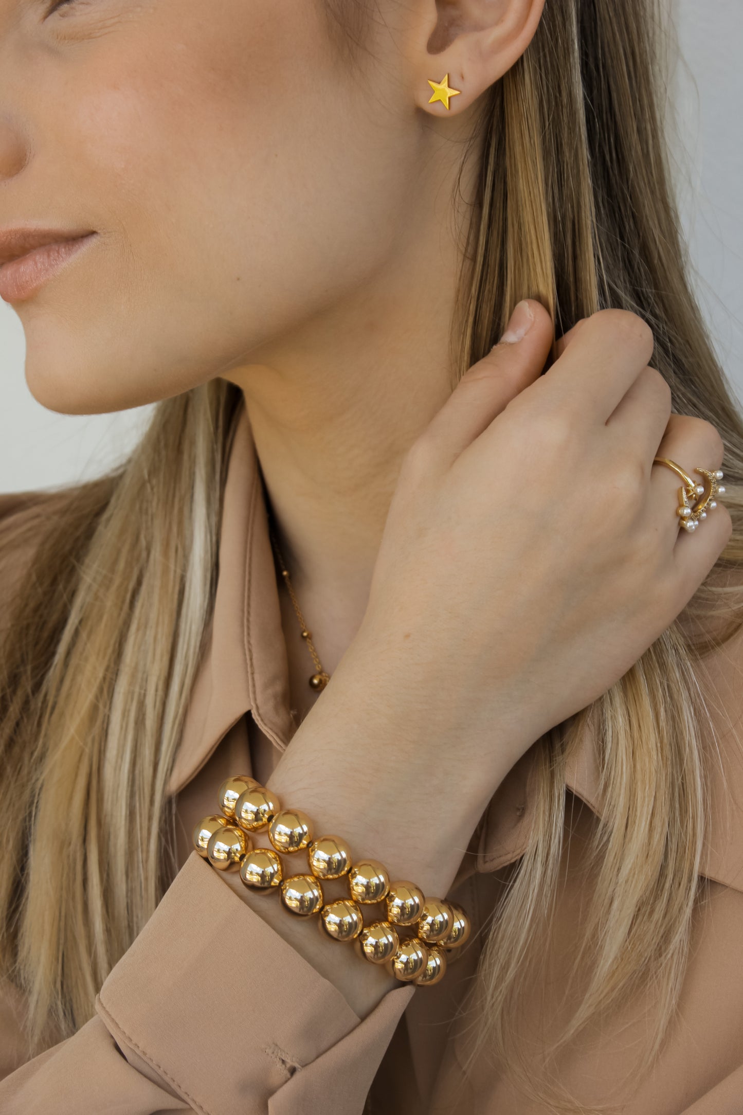 Studs Earrings